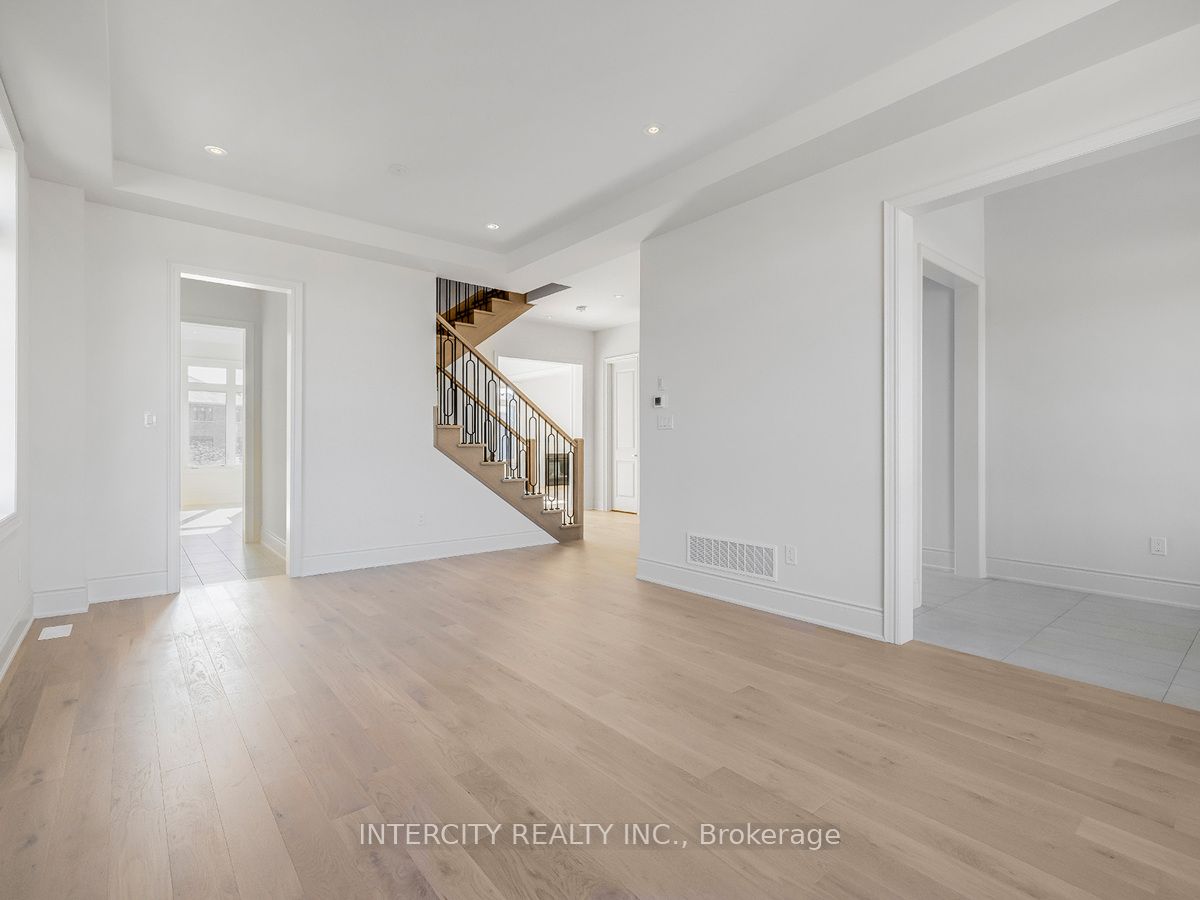 94 Marigold Boulevard
