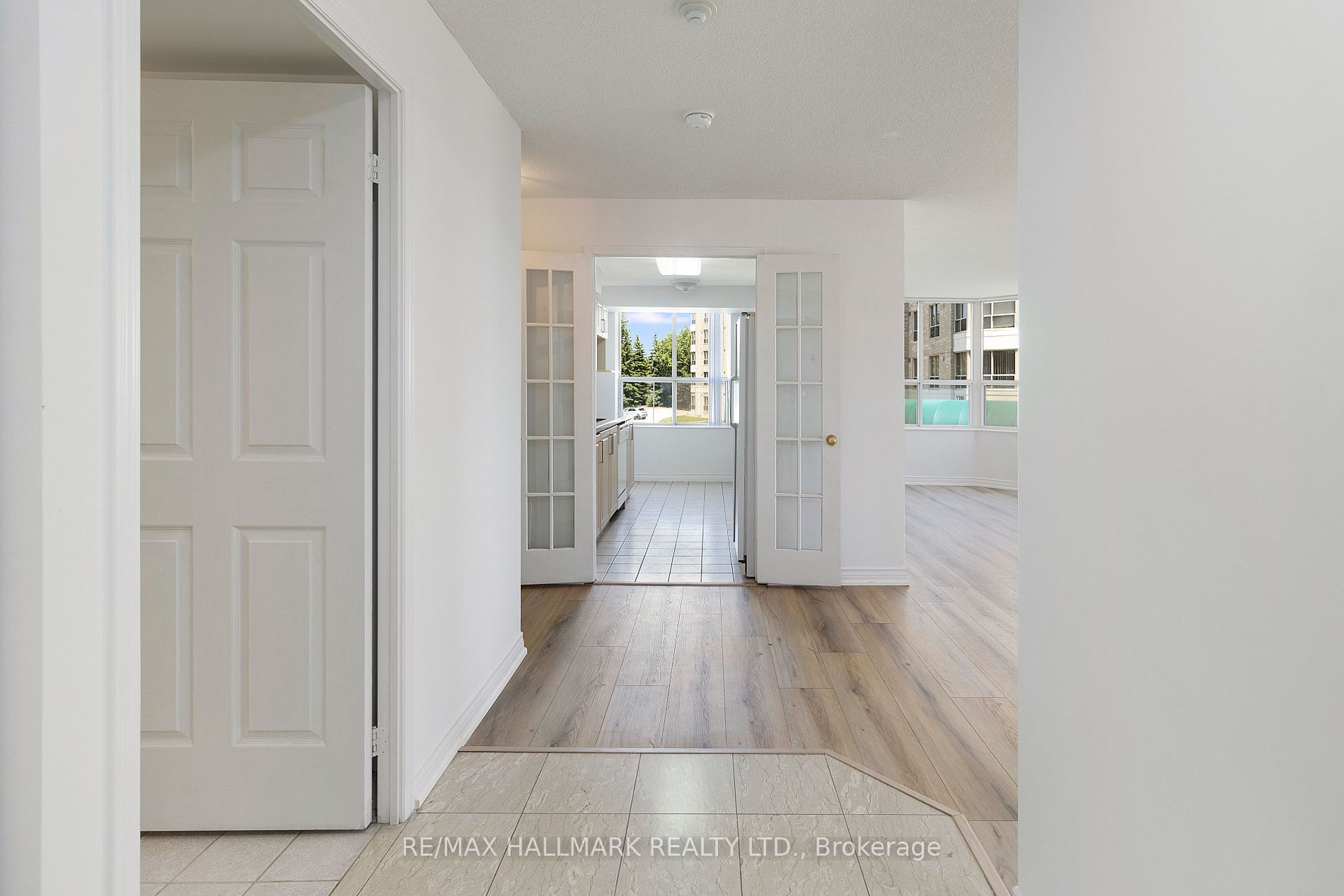 2100 John Street, #203