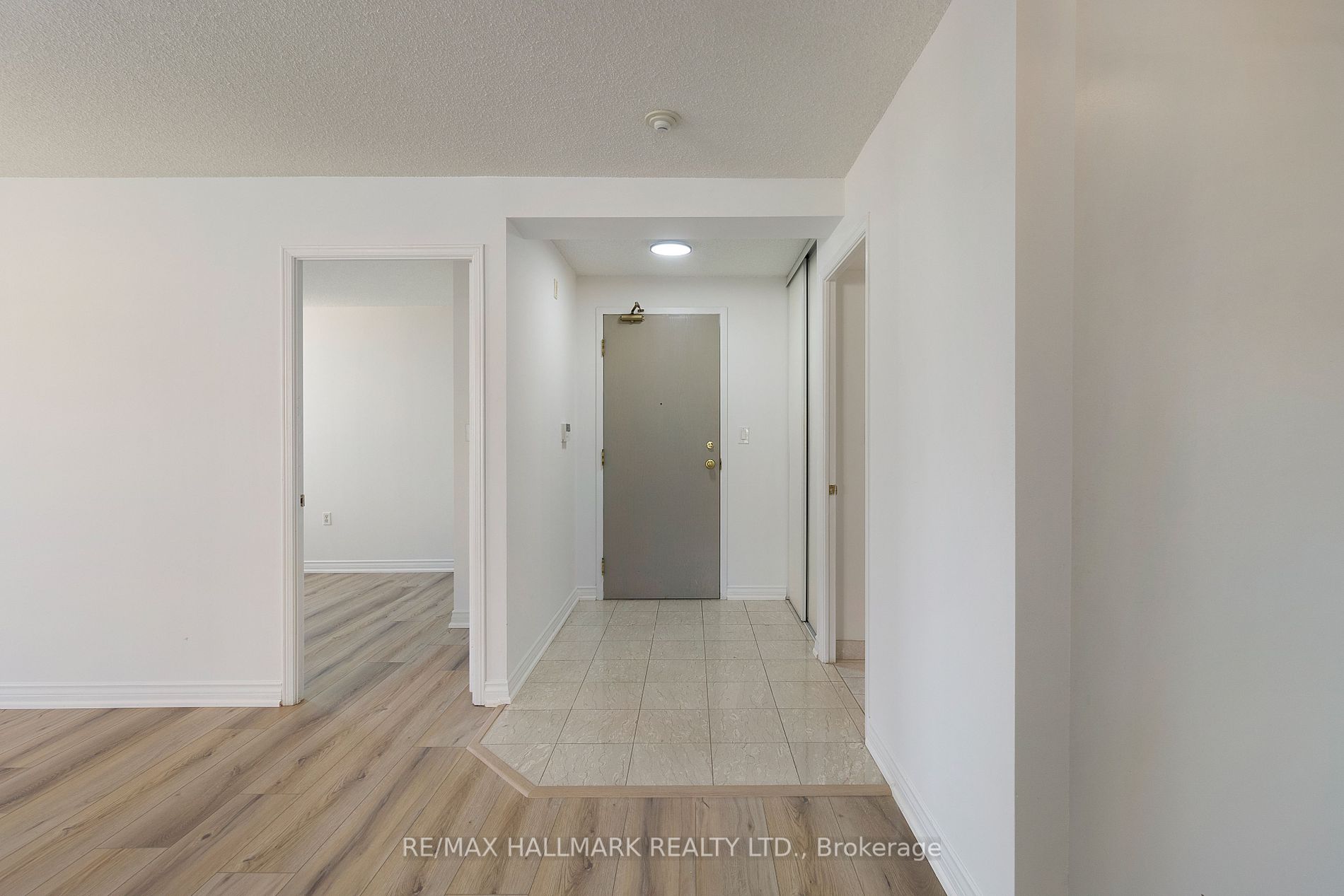 2100 John Street, #203