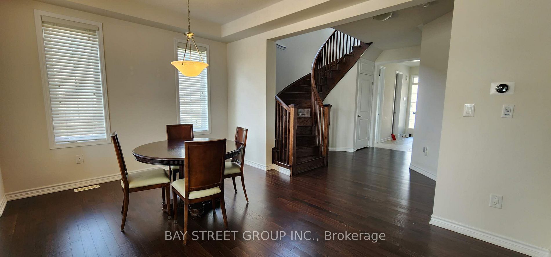 246 Degraaf Crescent