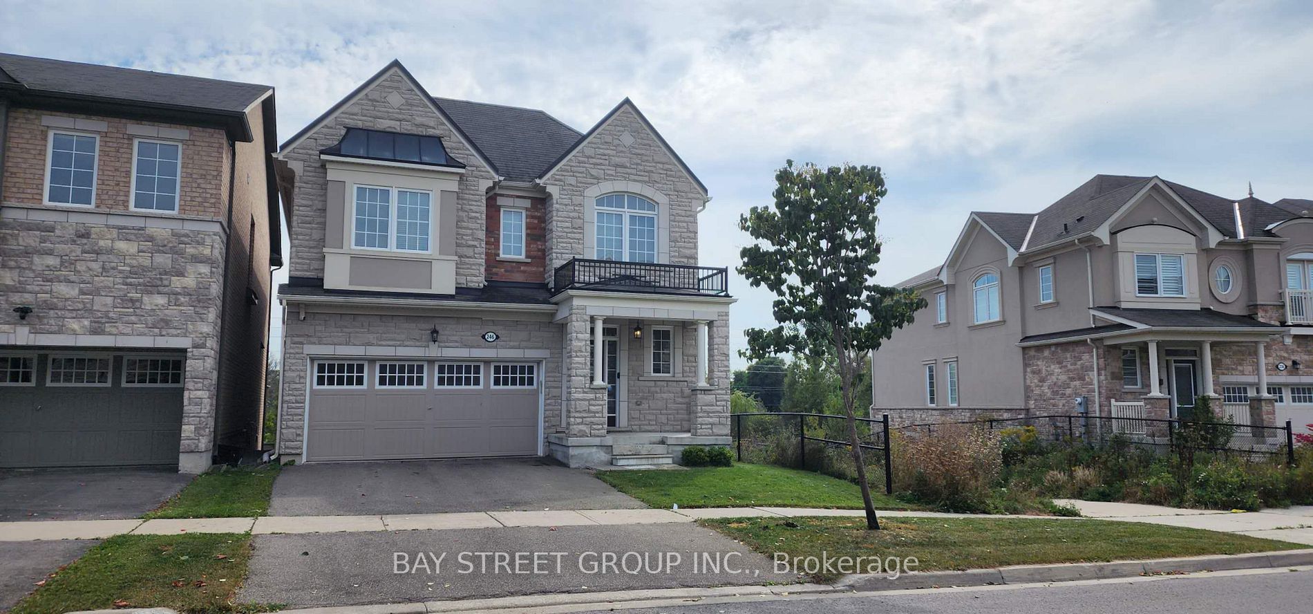 246 Degraaf Crescent
