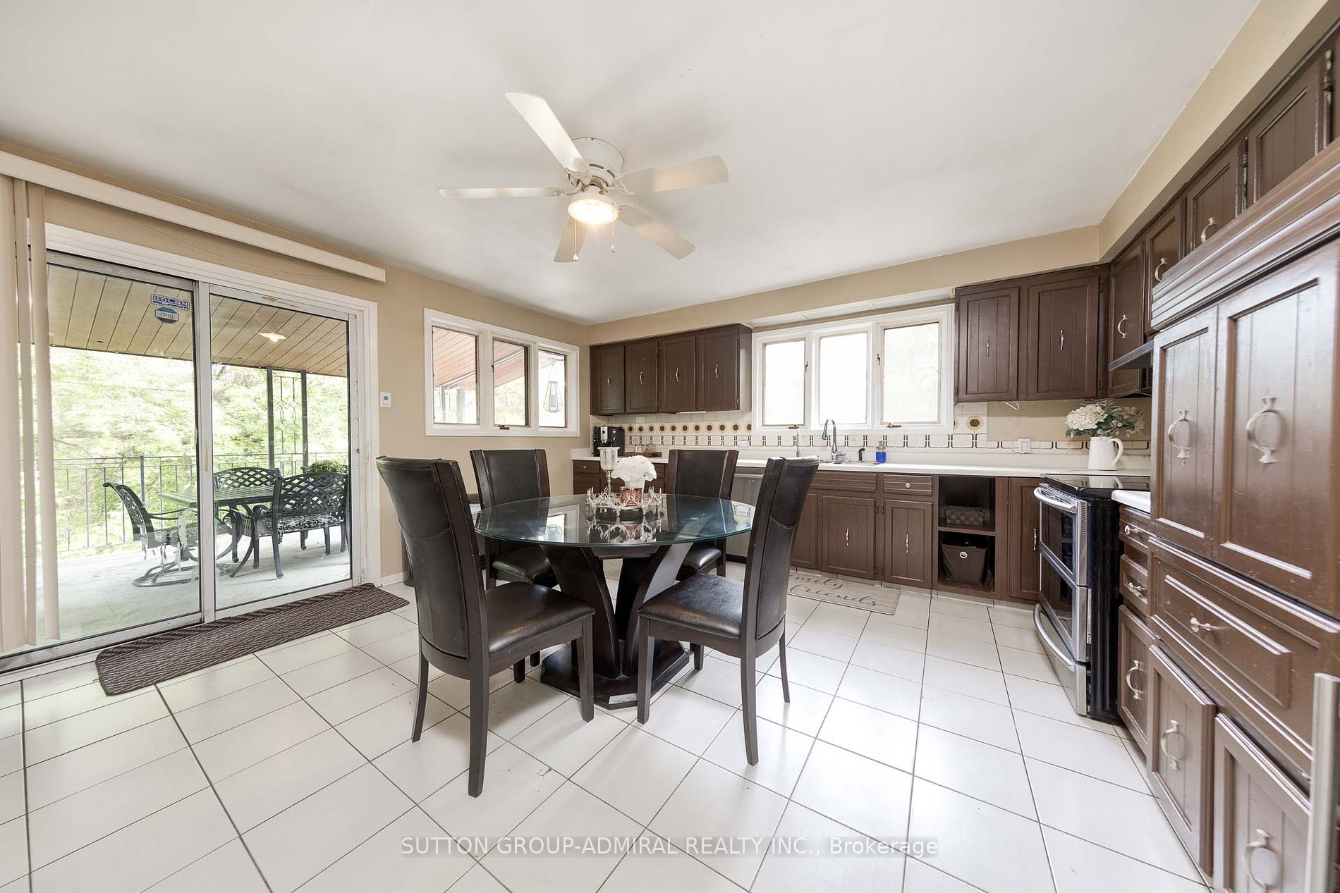 175 South Summit Farm Road