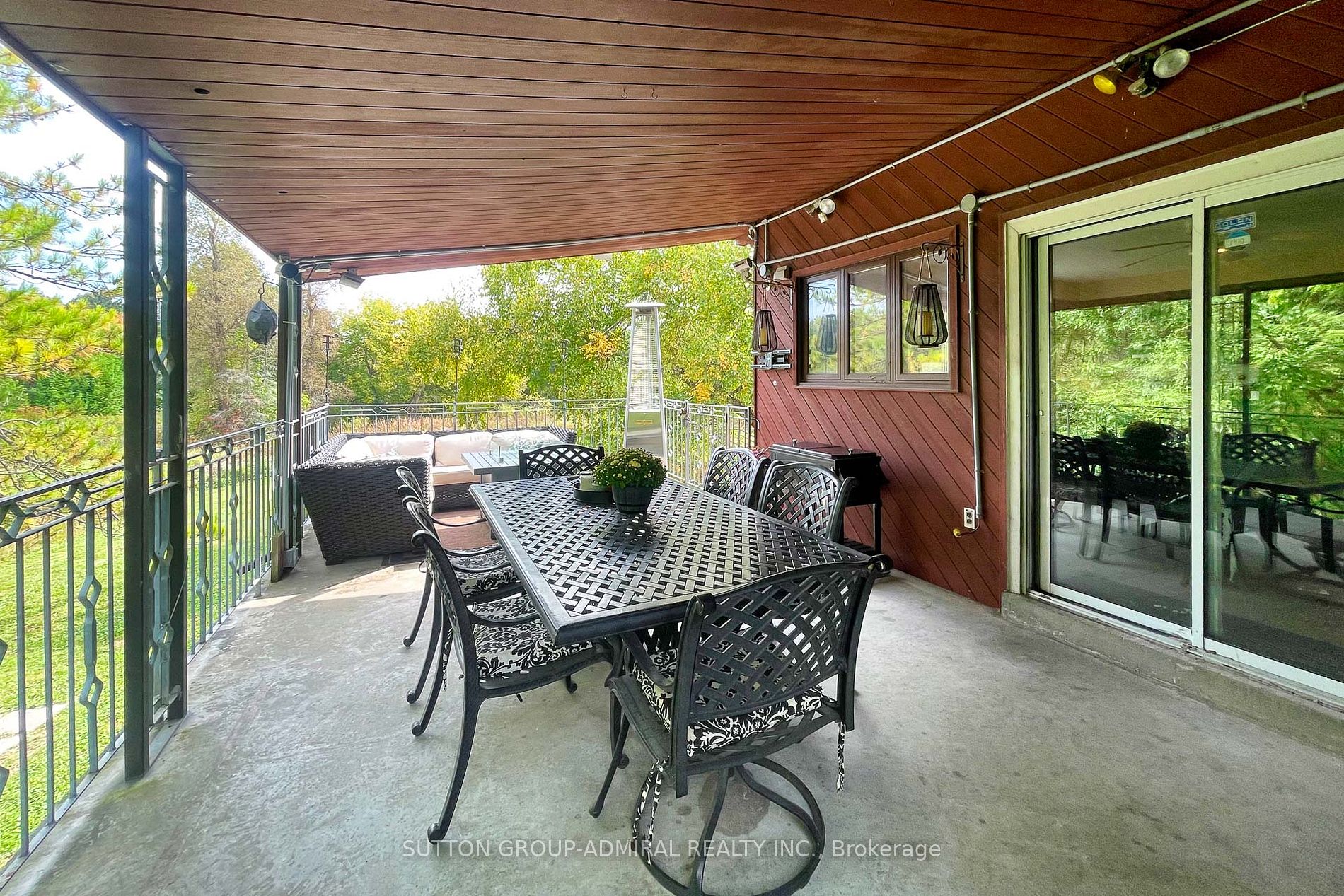 175 South Summit Farm Road
