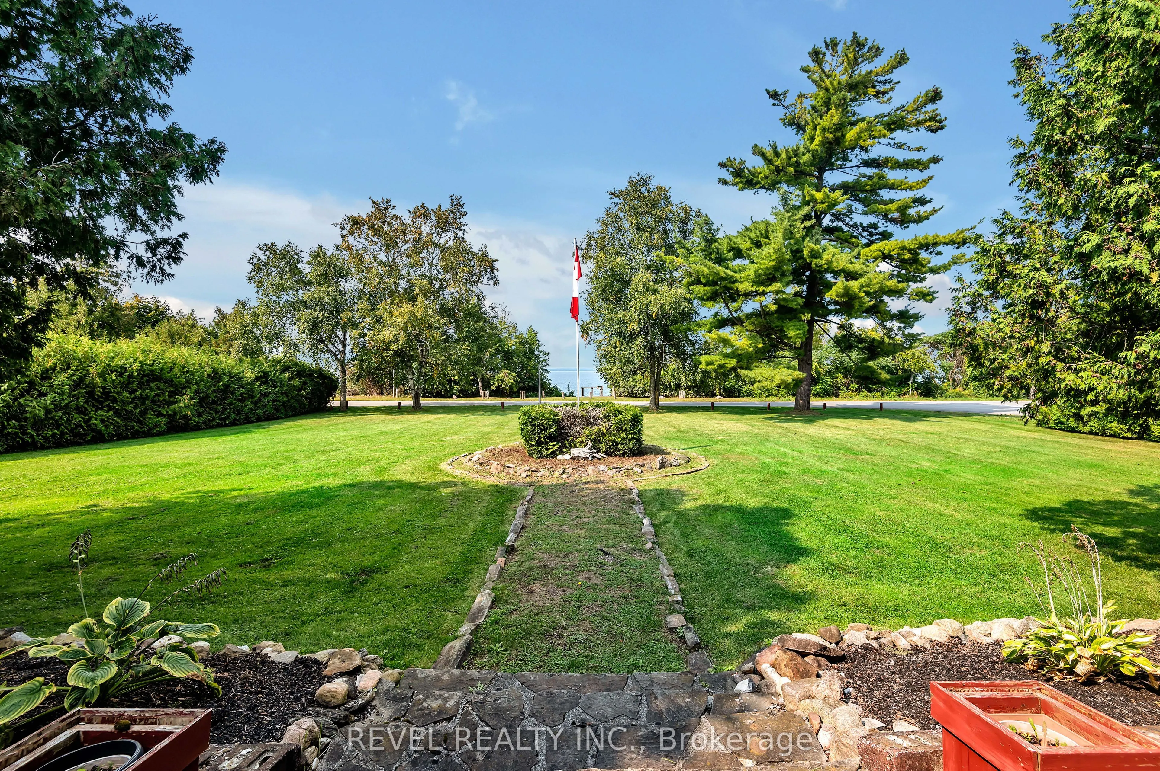351 Hedge Road