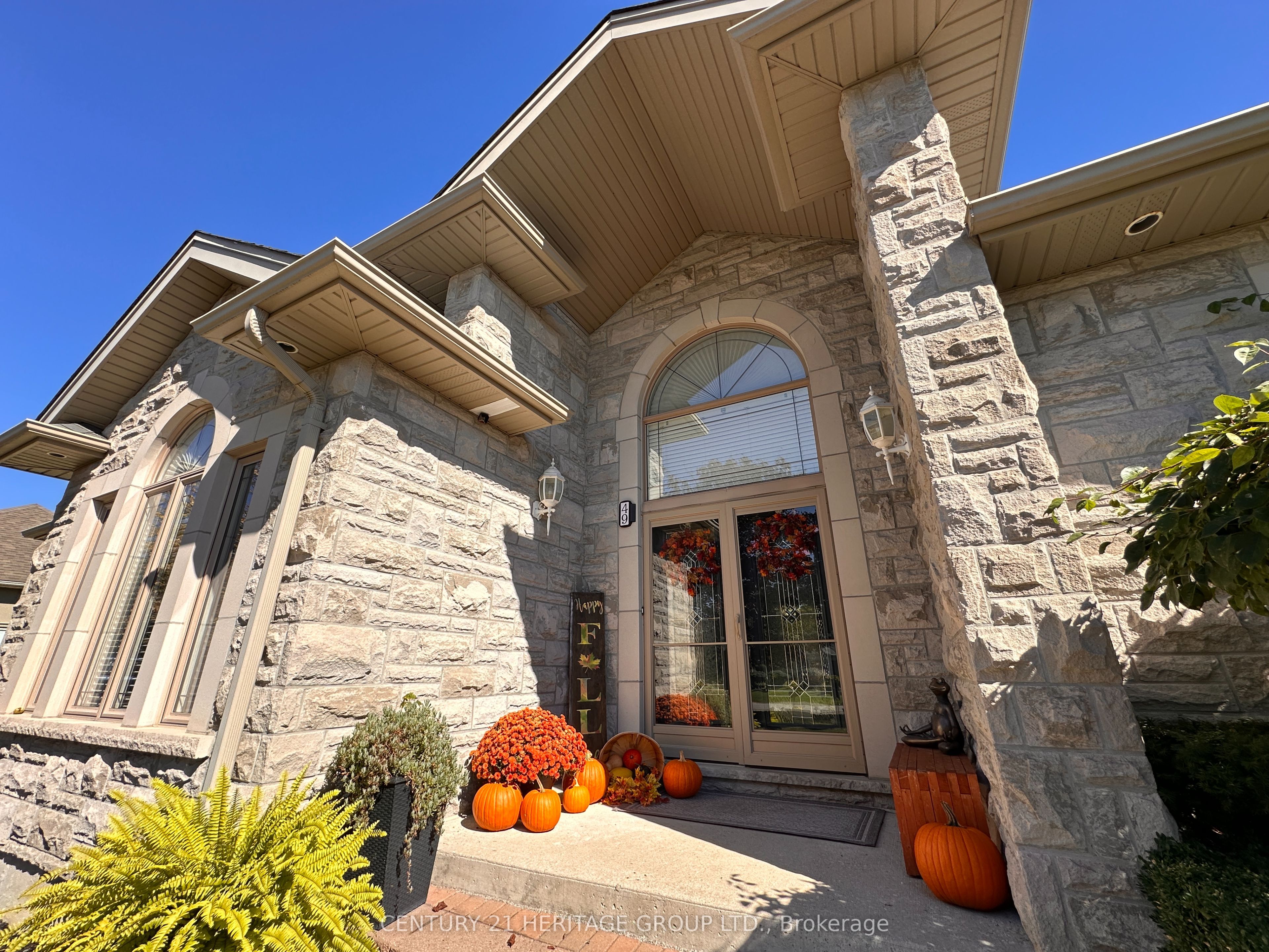 49 Shore Crescent