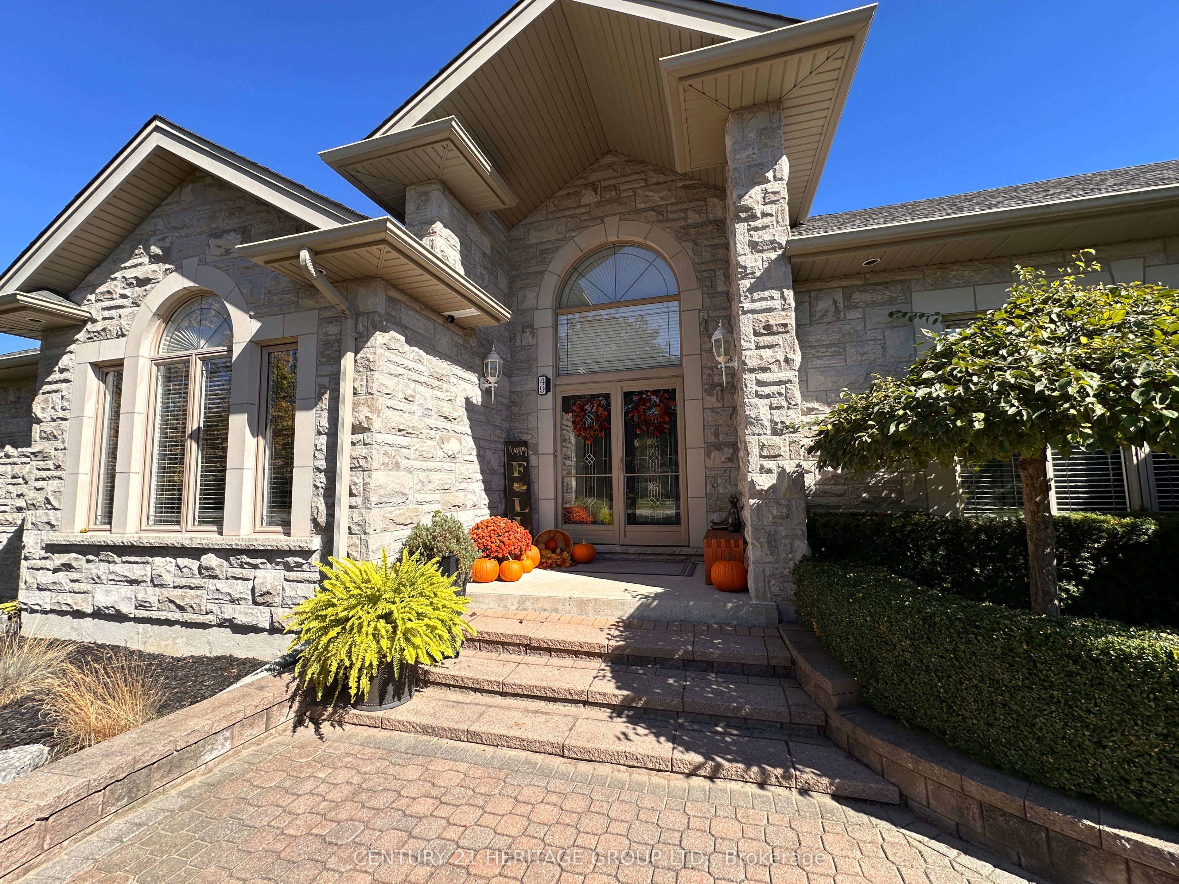 49 Shore Crescent