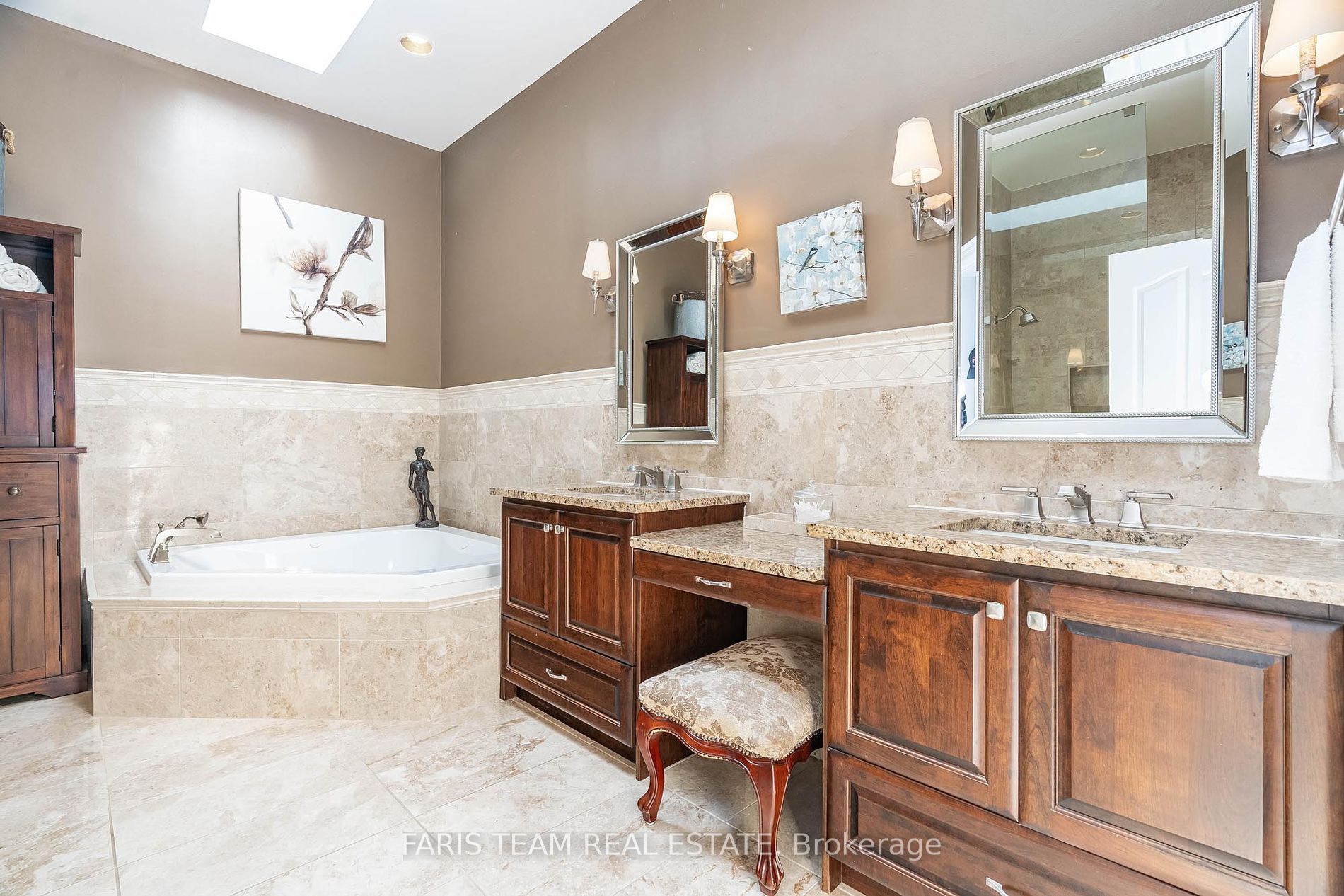 1826 Quantz Cres