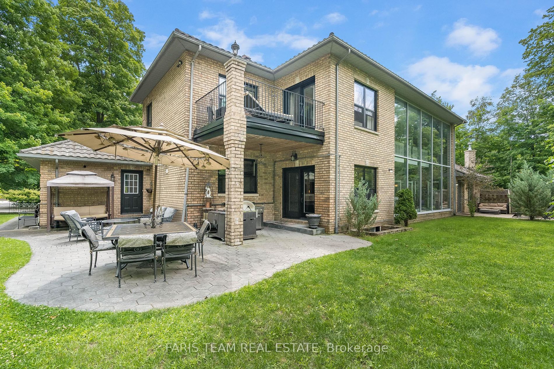 1826 Quantz Cres