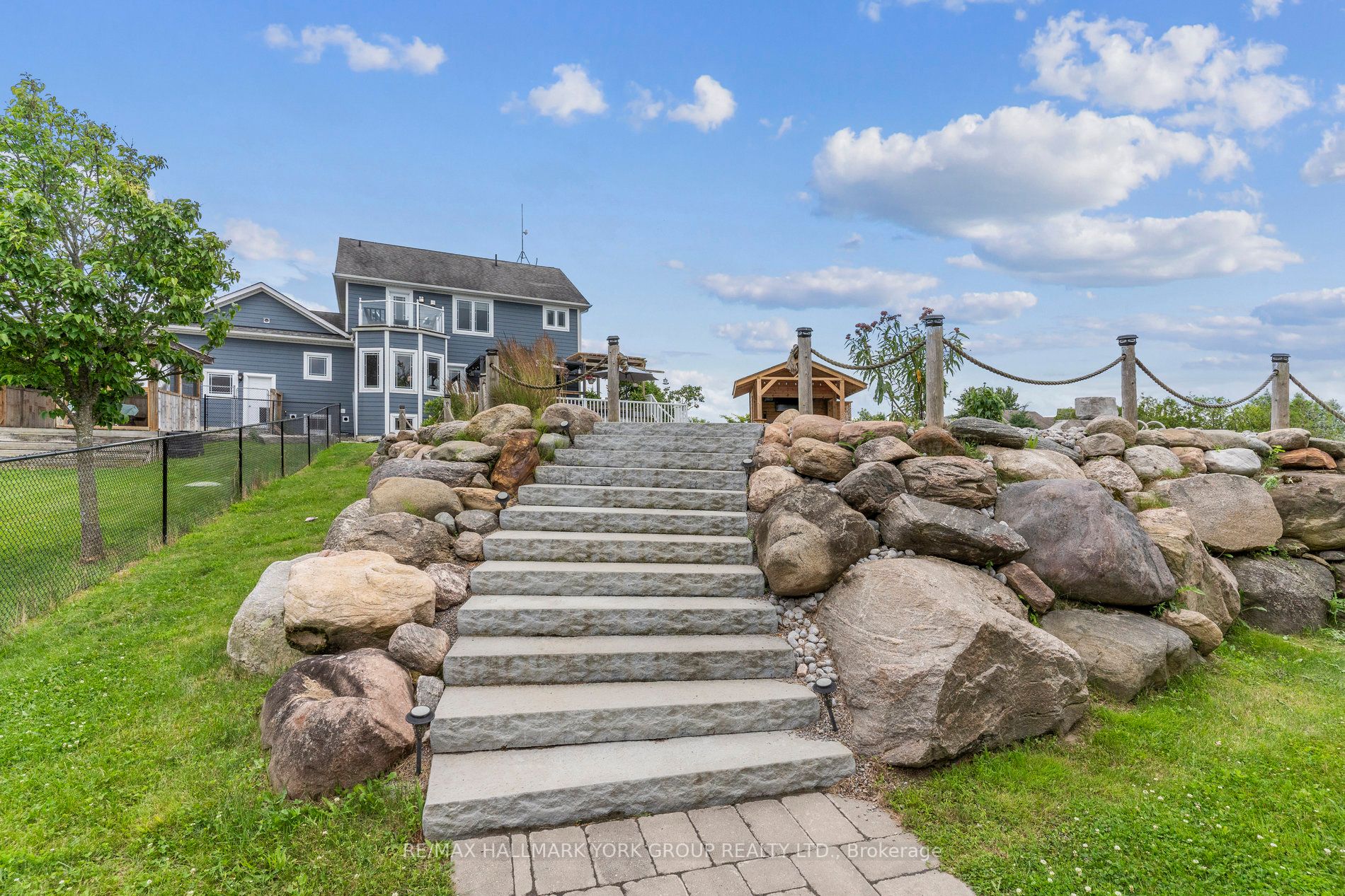 27 Bagshaw Crescent