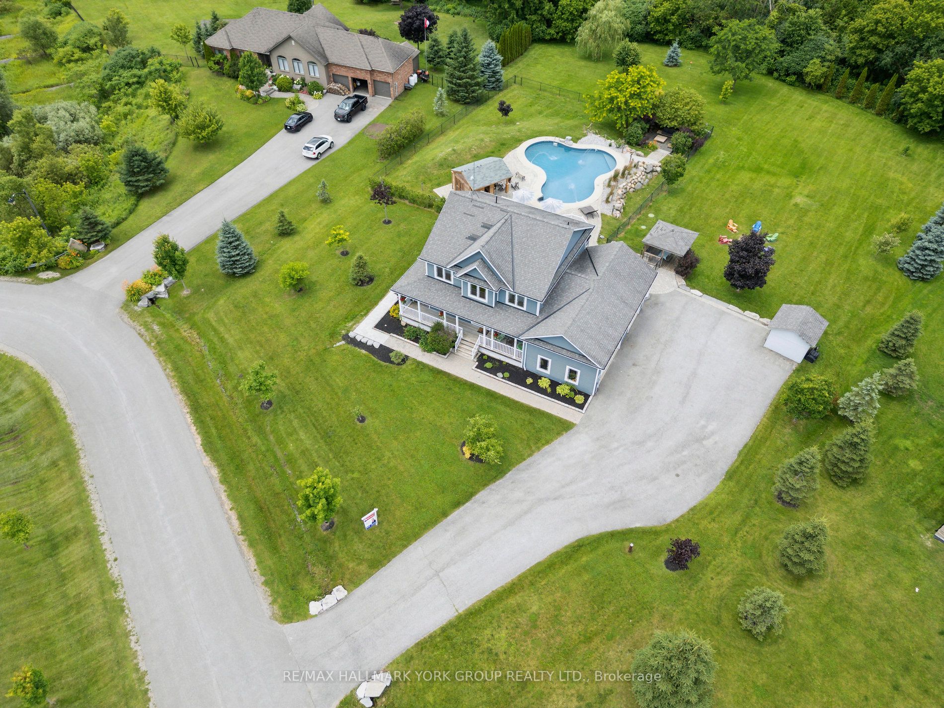 27 Bagshaw Crescent