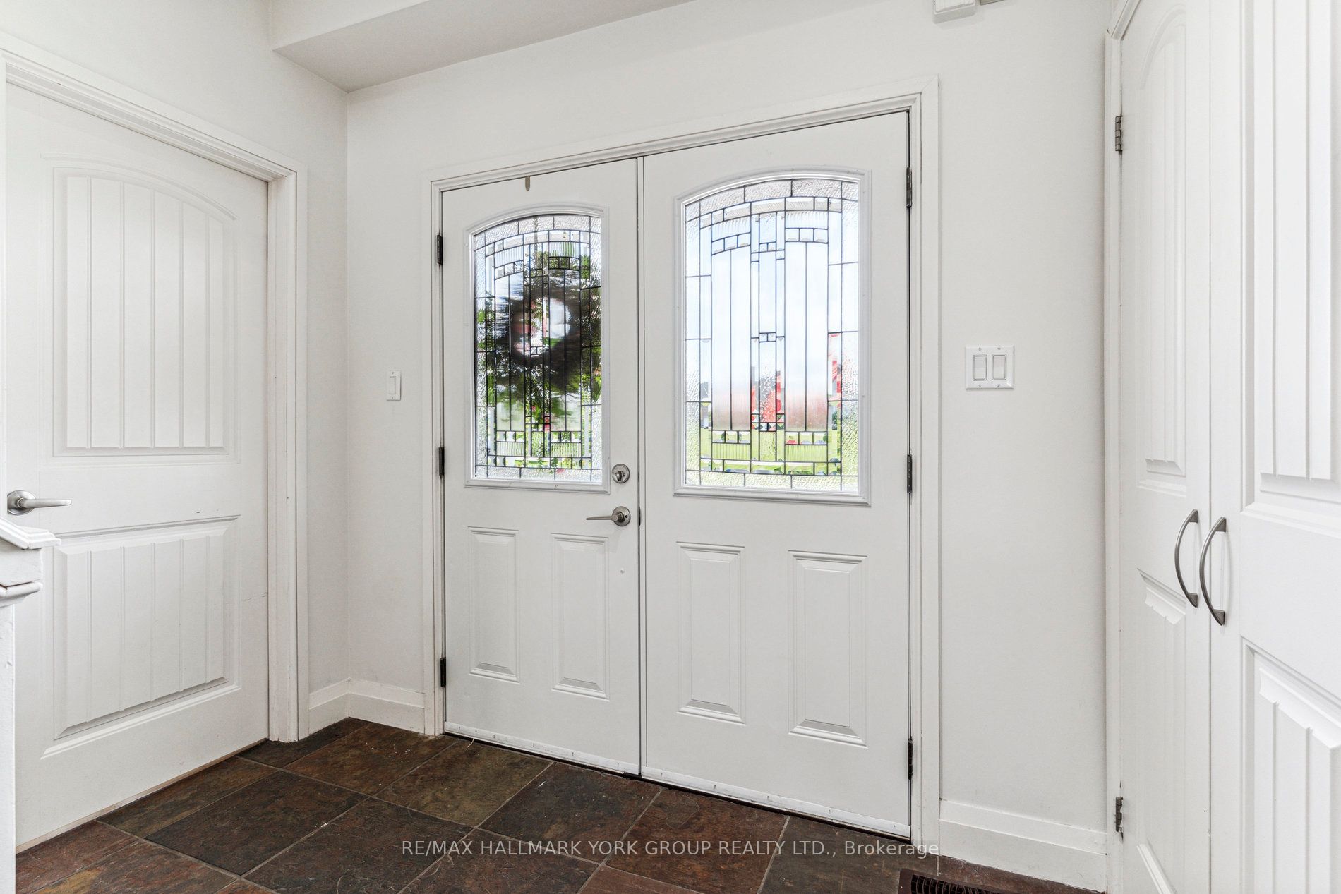 27 Bagshaw Crescent