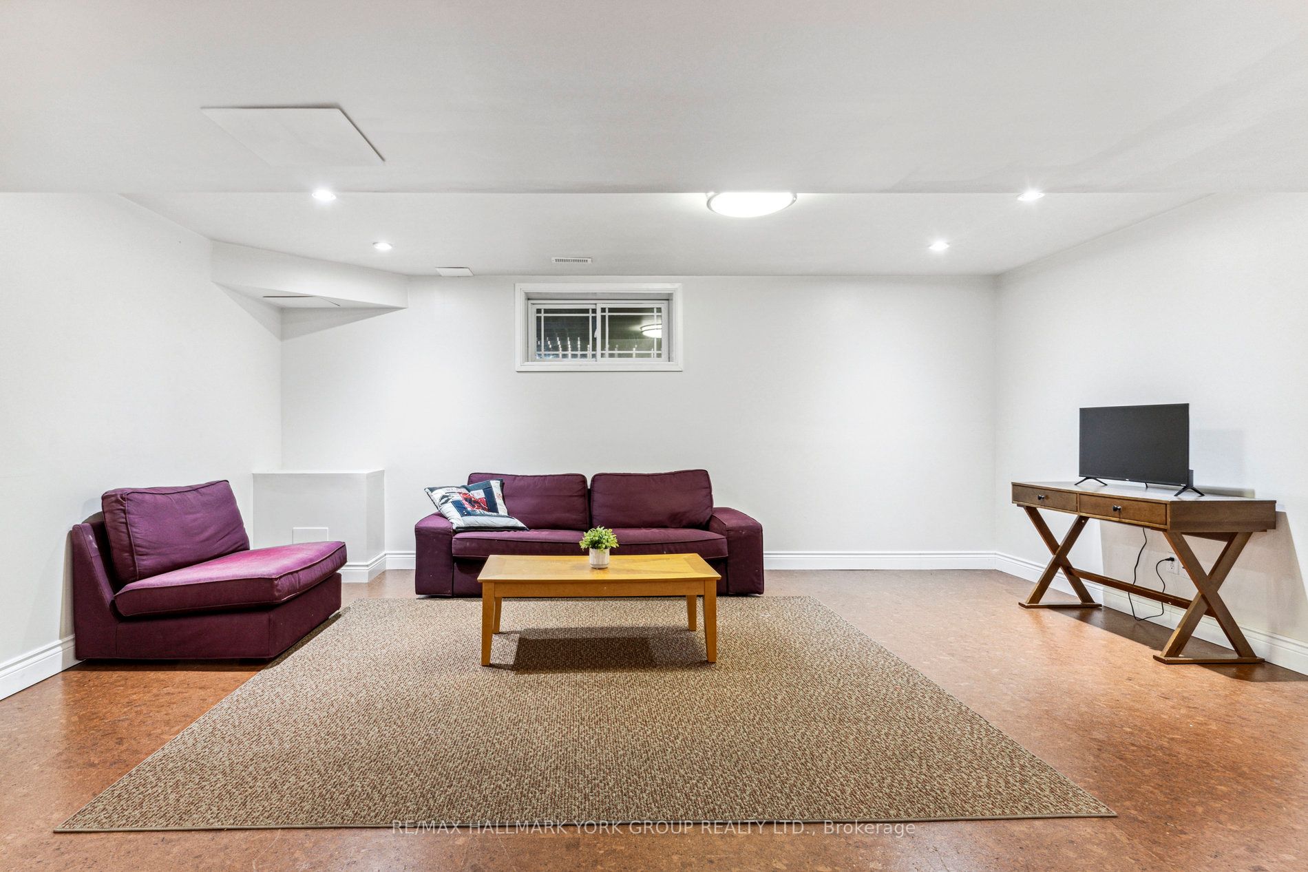 27 Bagshaw Crescent