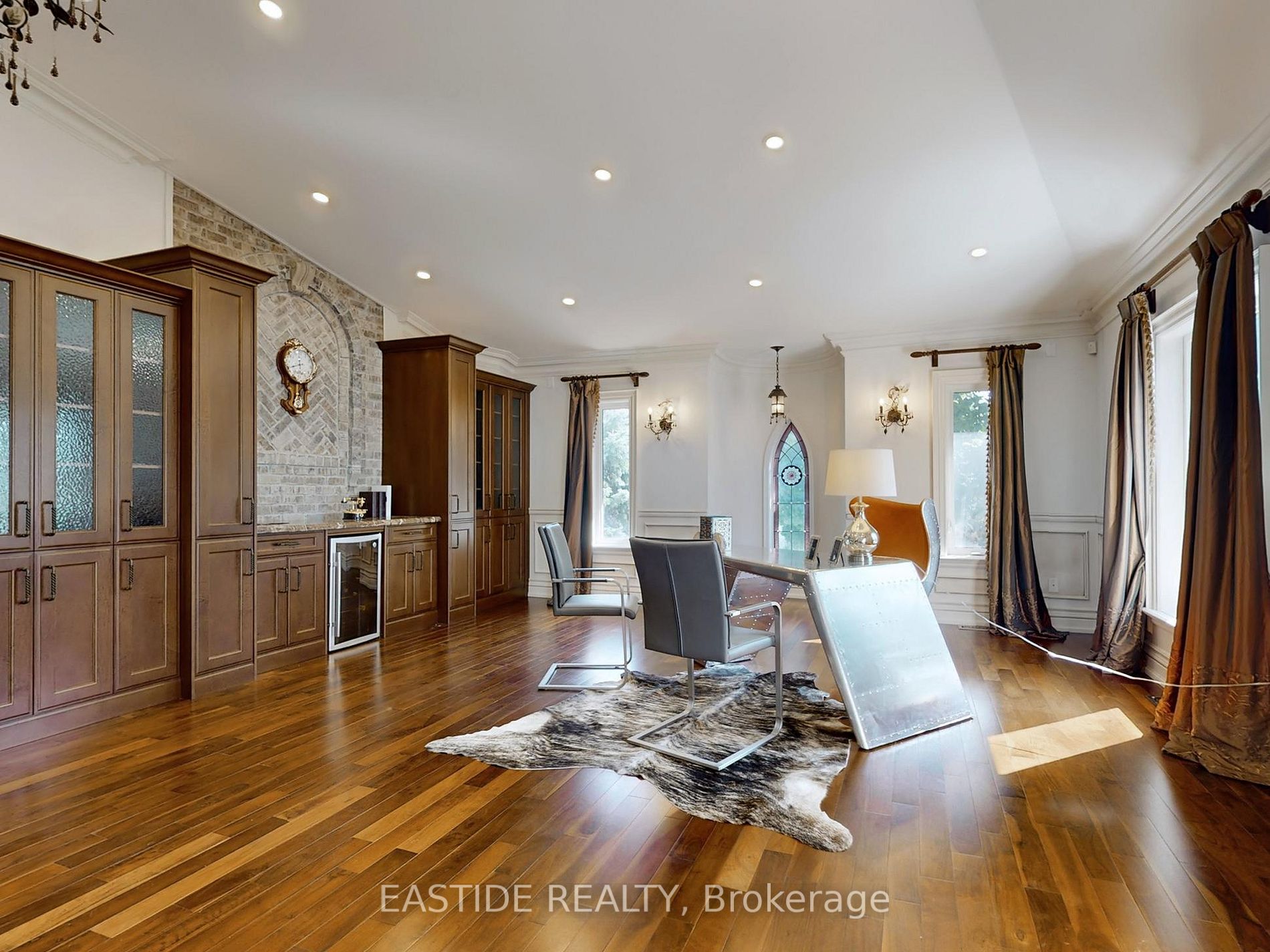 54 Maryvale Crescent