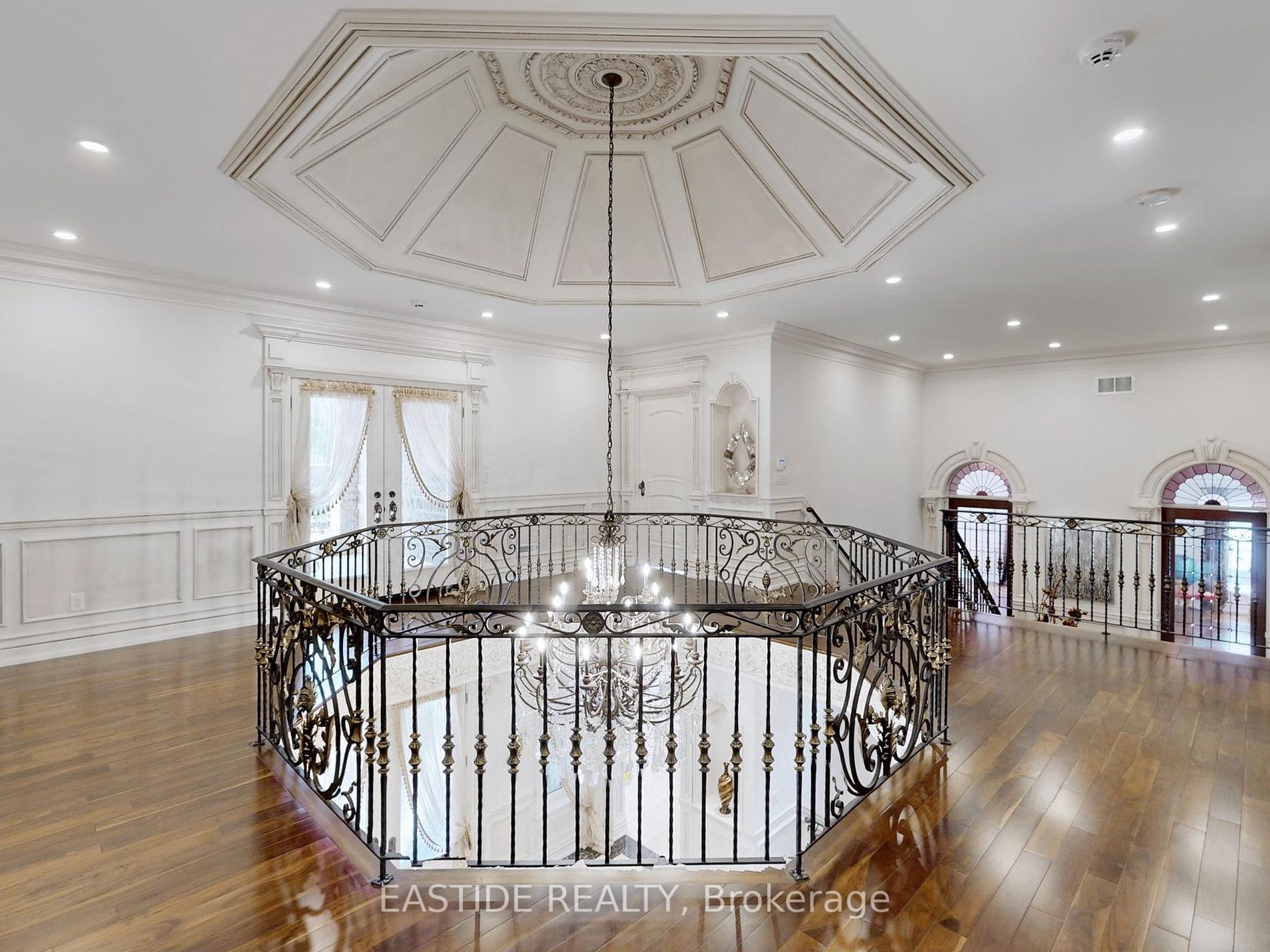 54 Maryvale Crescent