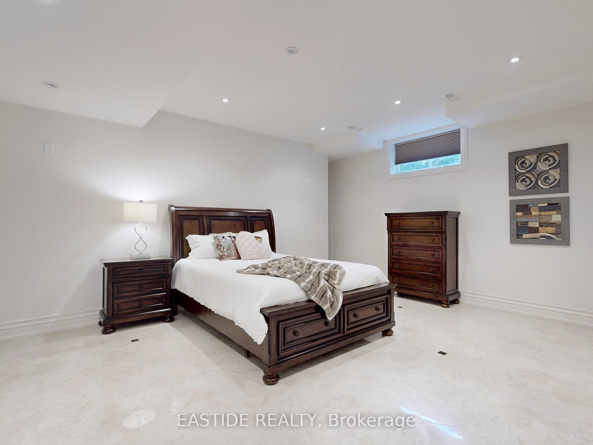 54 Maryvale Crescent