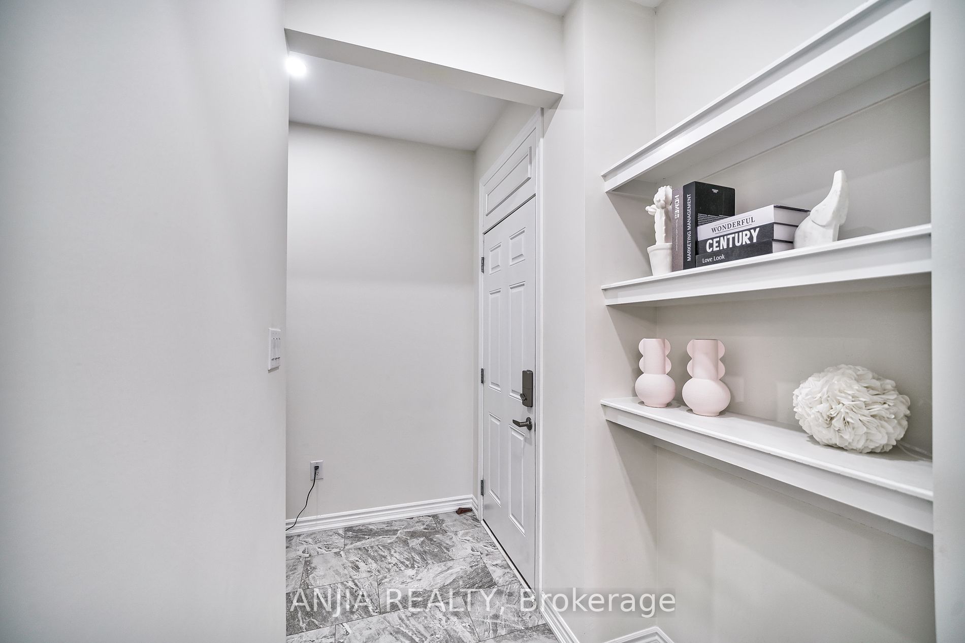 262 Beaverbrae Drive