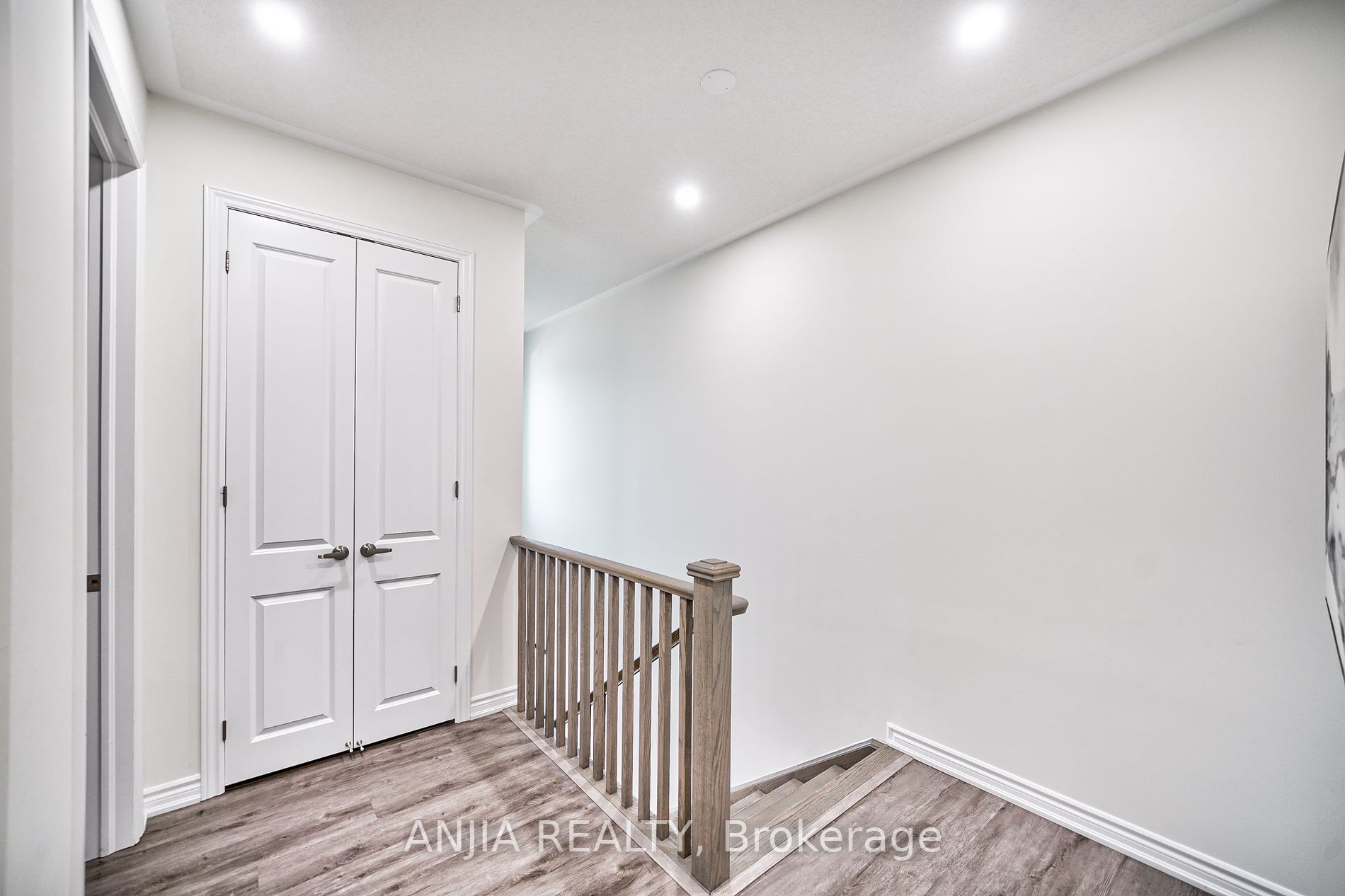 262 Beaverbrae Drive