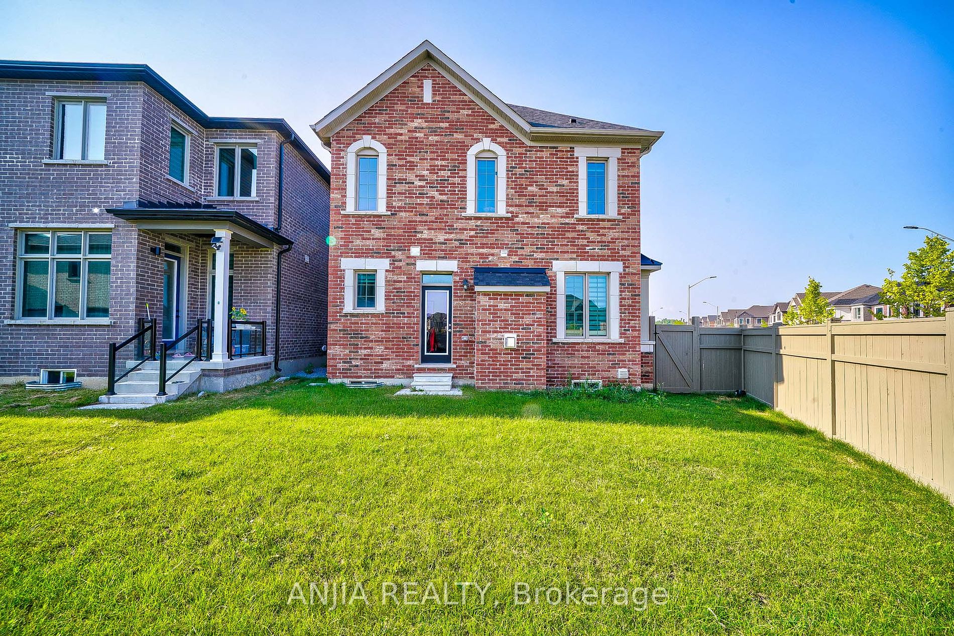 262 Beaverbrae Drive