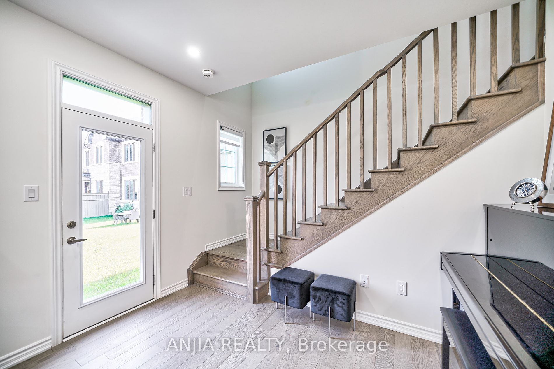 262 Beaverbrae Drive