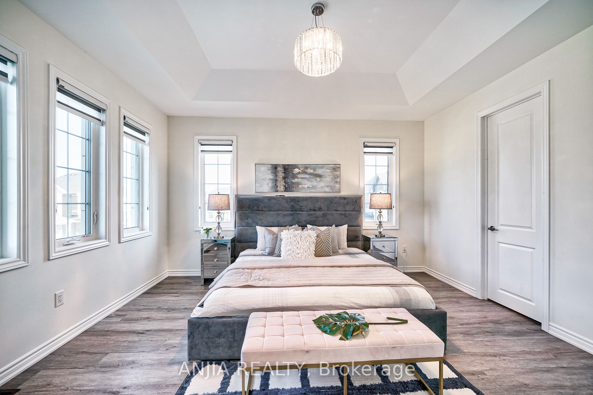 262 Beaverbrae Drive