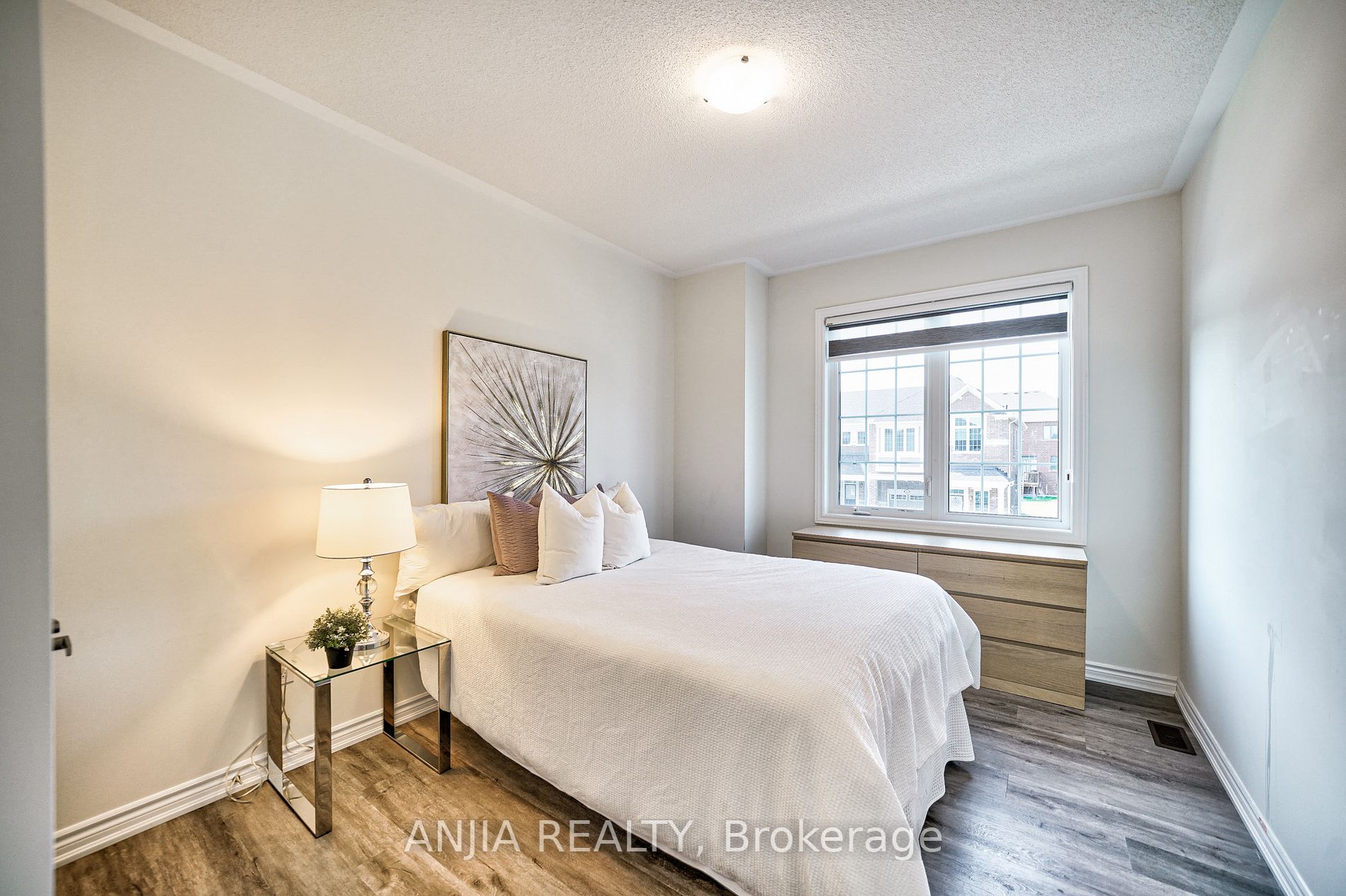 262 Beaverbrae Drive