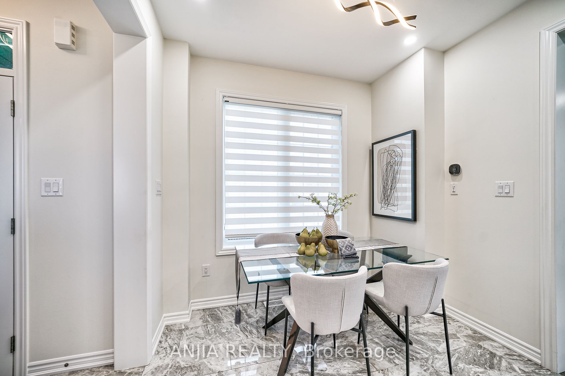 262 Beaverbrae Drive