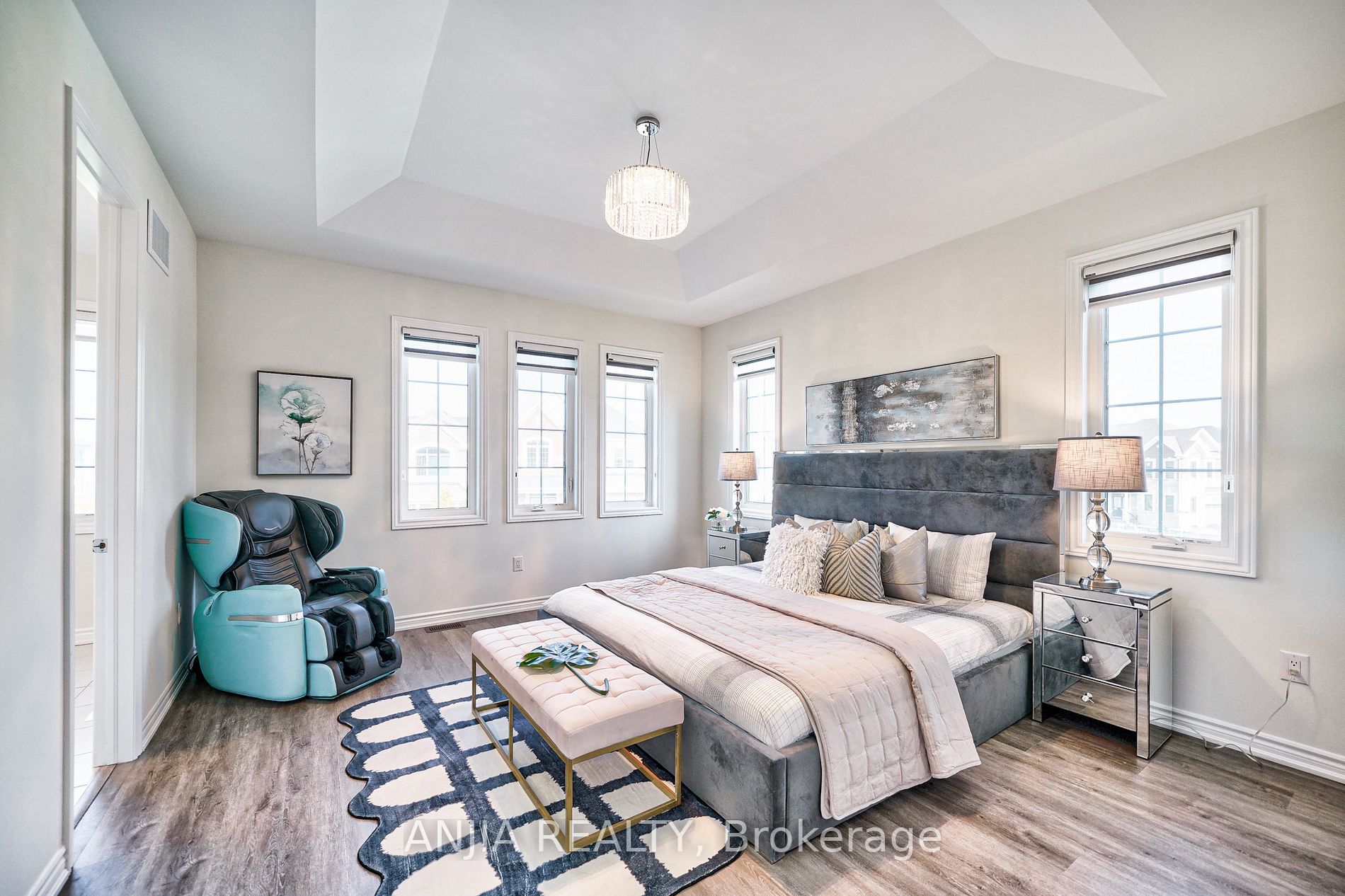 262 Beaverbrae Drive