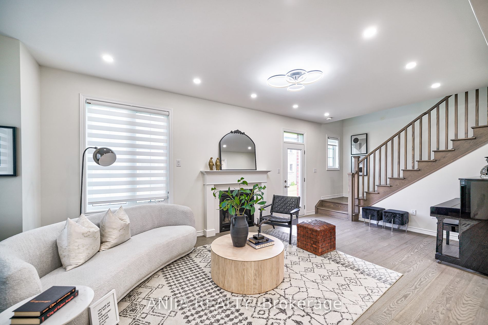 262 Beaverbrae Drive