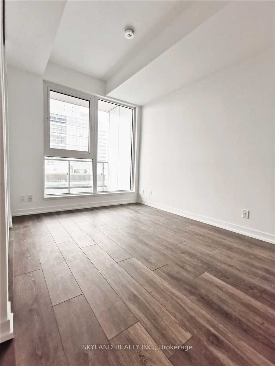 5 Buttermill Avenue, #601
