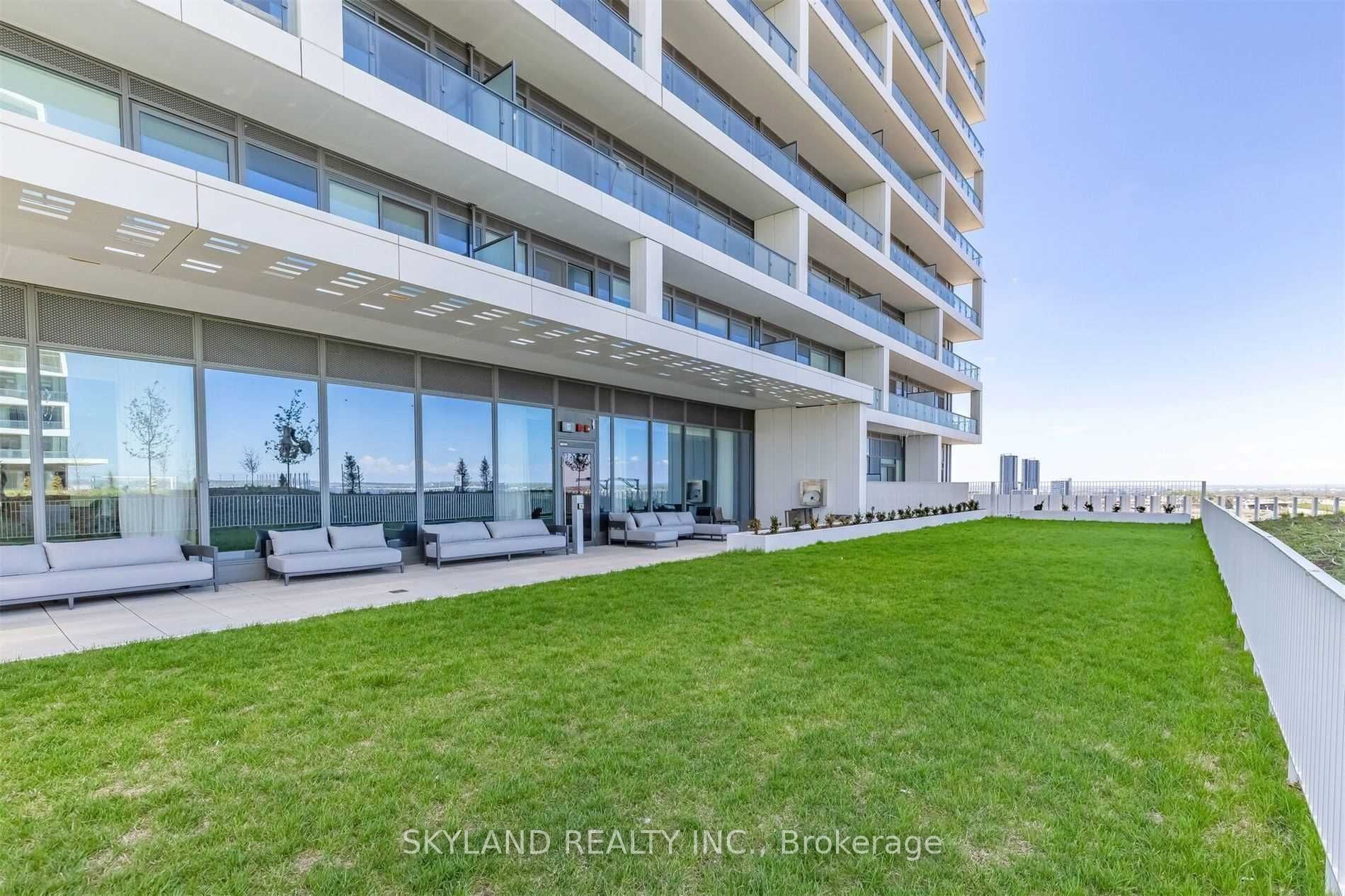 5 Buttermill Avenue, #601