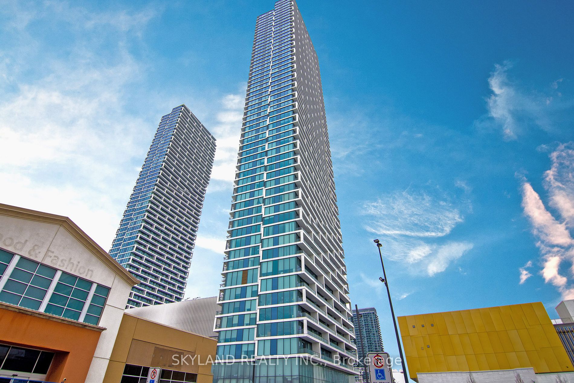 5 Buttermill Avenue, #601