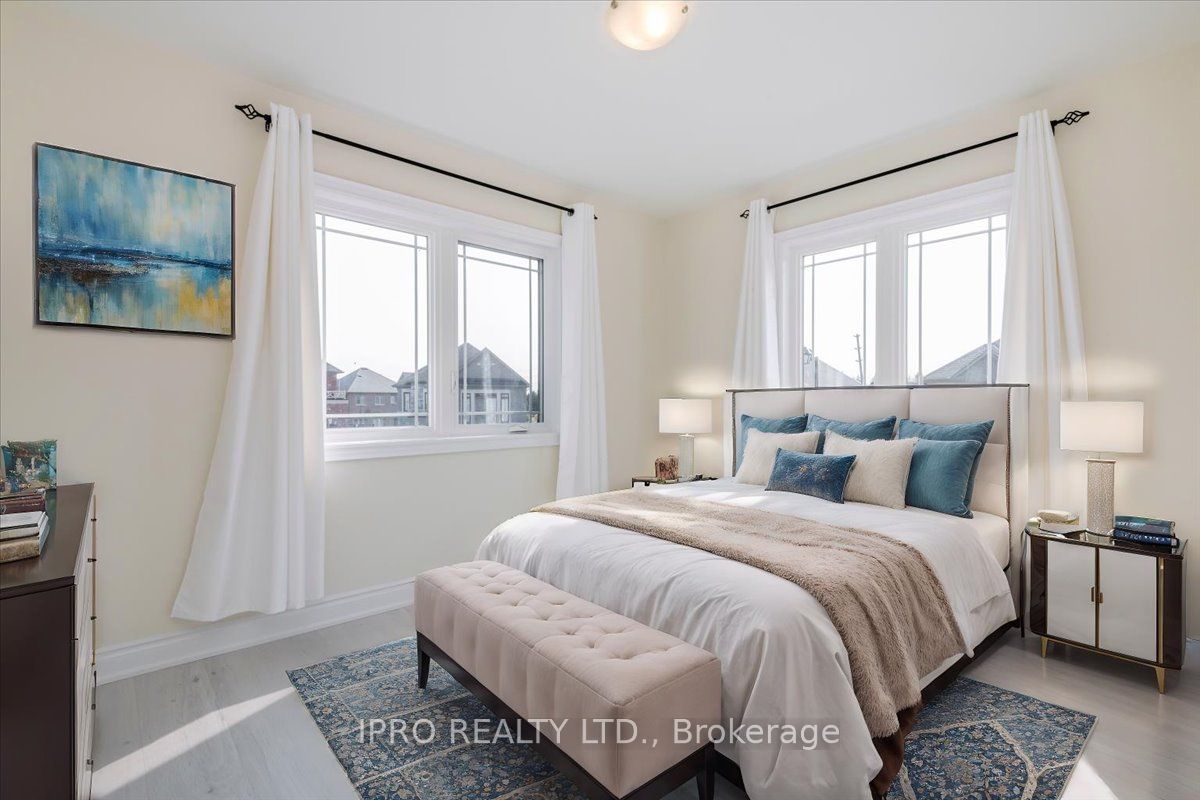 78 Lorne Thomas Place