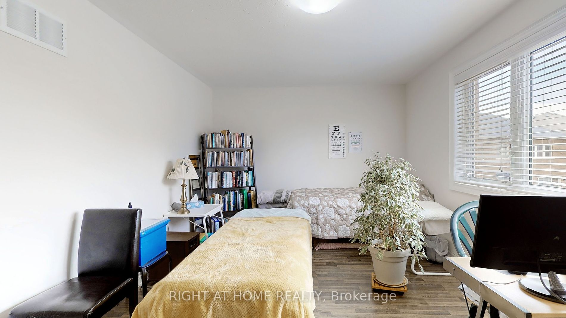 11 Robert Wilson Crescent