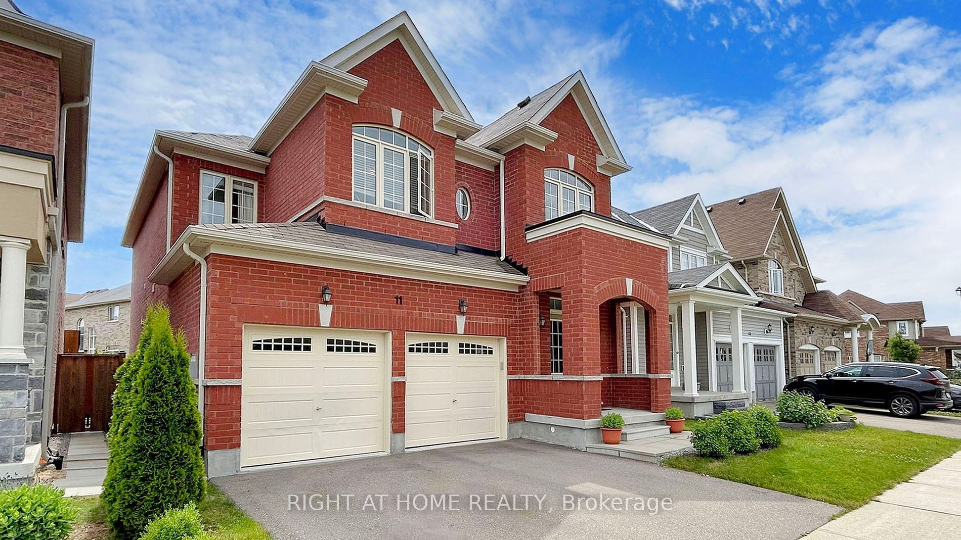 11 Robert Wilson Crescent