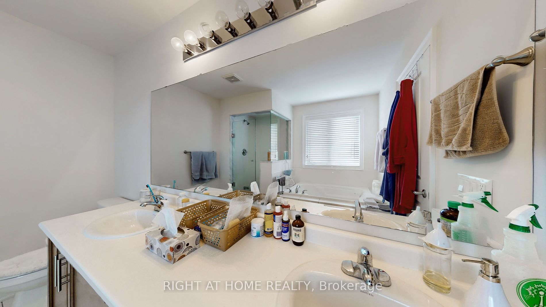 11 Robert Wilson Crescent