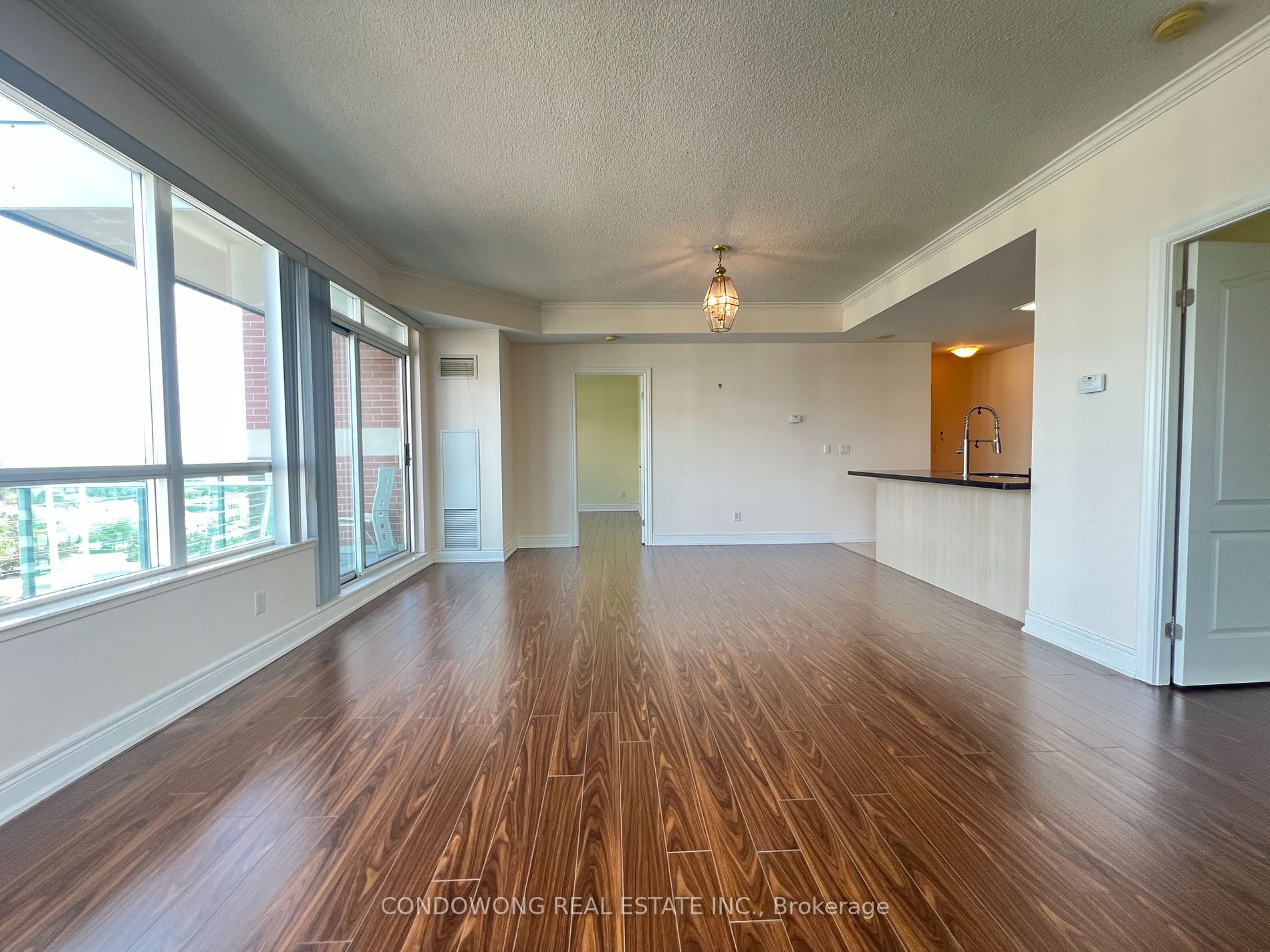 62 Suncrest Boulevard, #1007