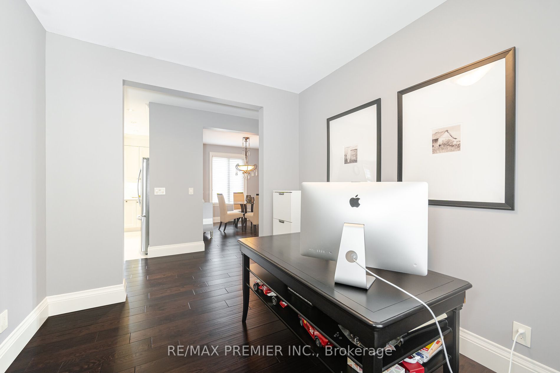 28 Ellerby Square N