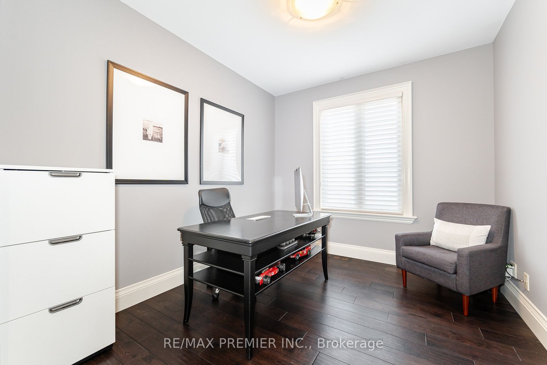 28 Ellerby Square N