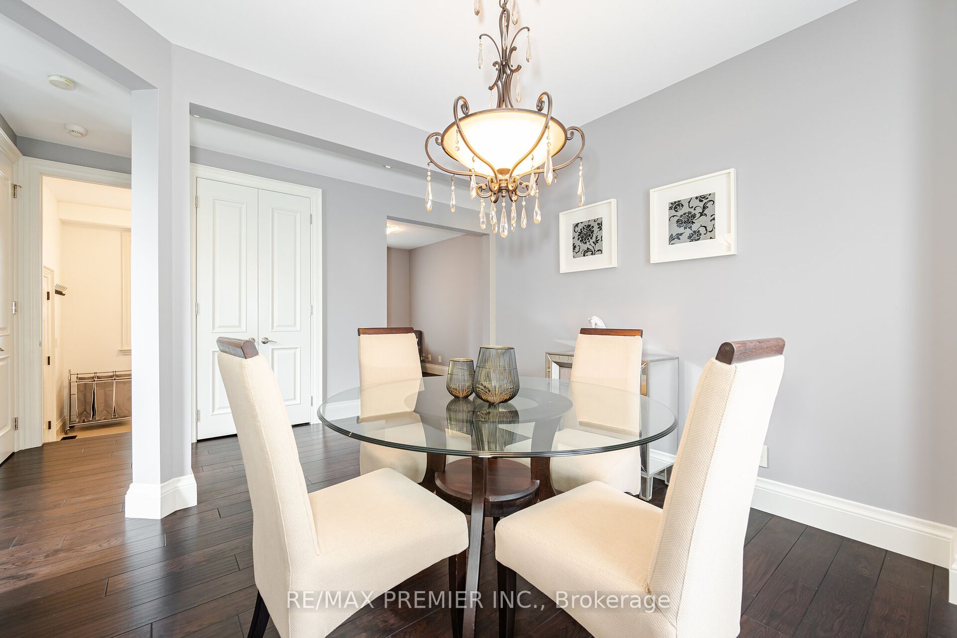 28 Ellerby Square N