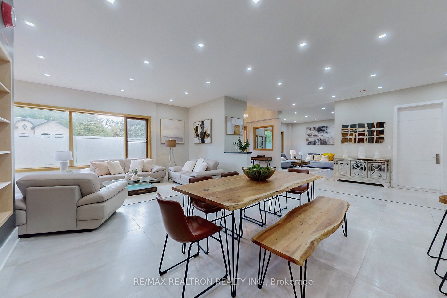 74 Leisure Lane