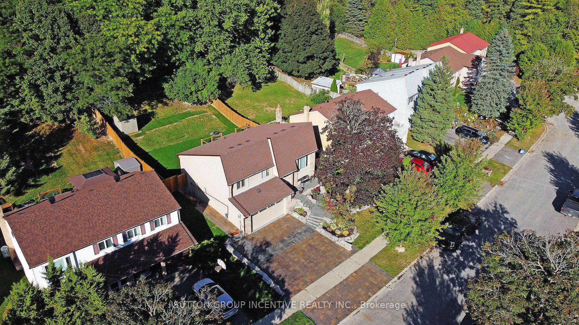 75 Holland River Boulevard