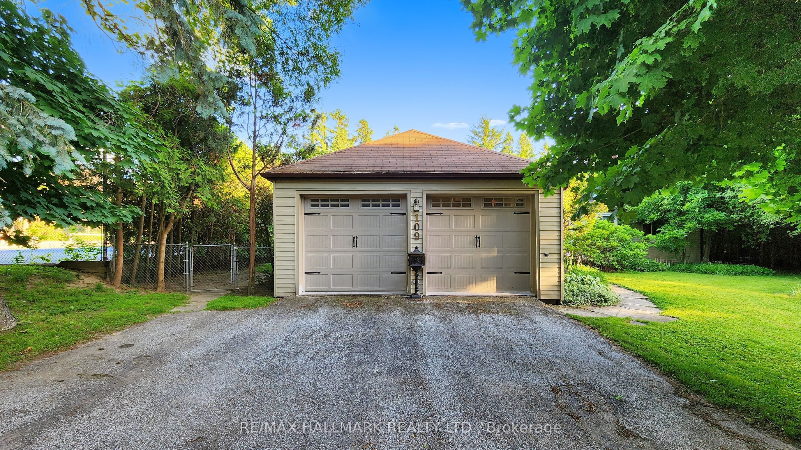 109 Highland Lane