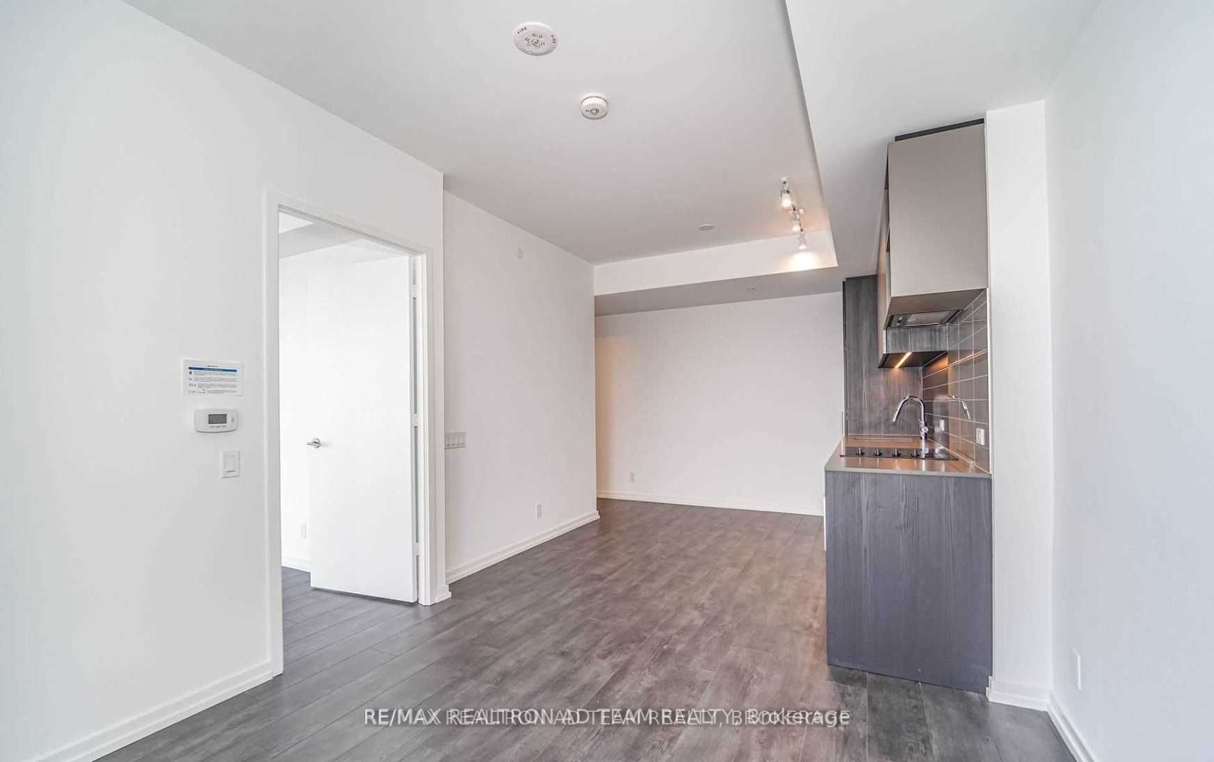 1000 Portage Parkway, #1901