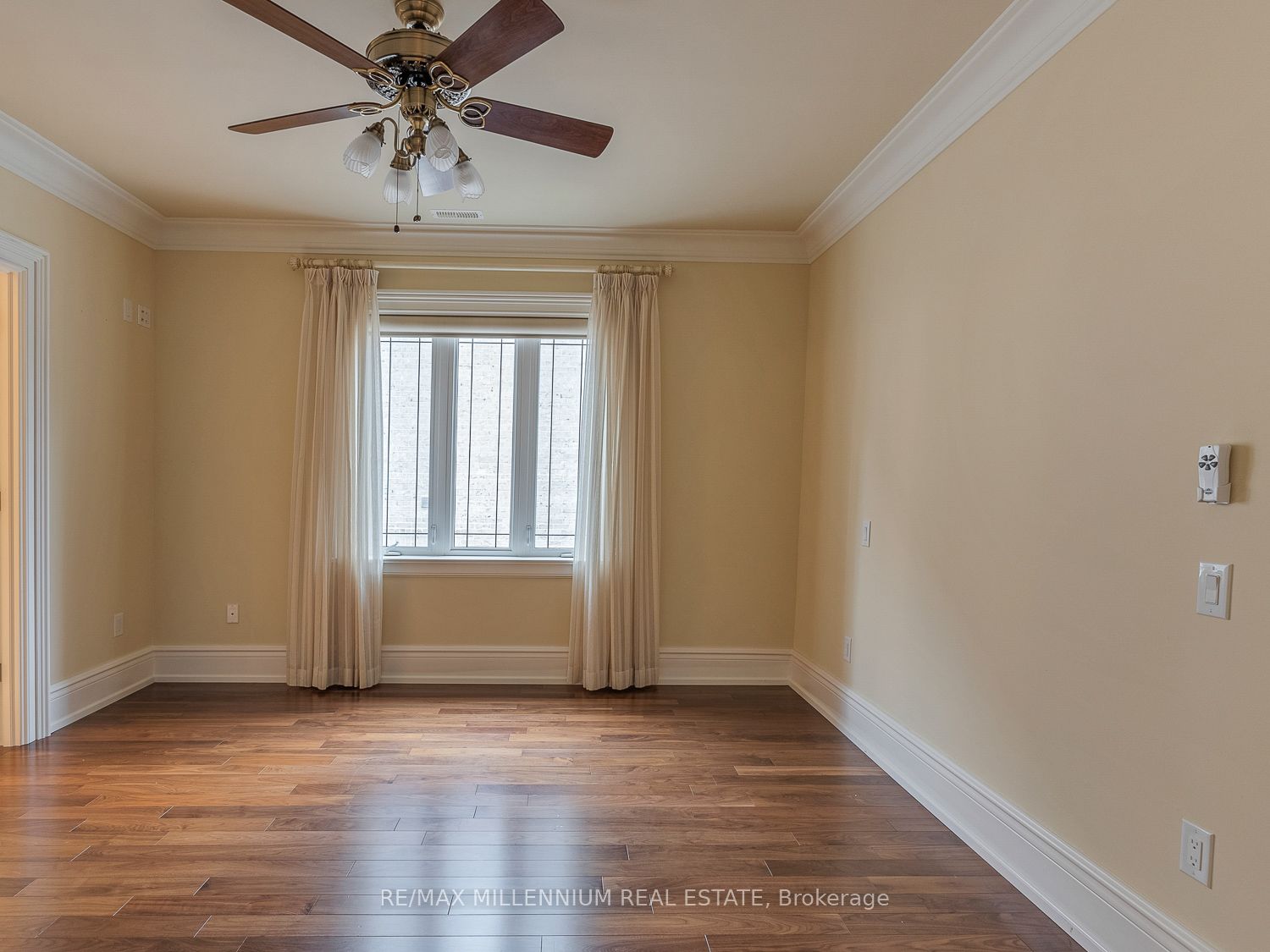 33 Maple Grove Avenue