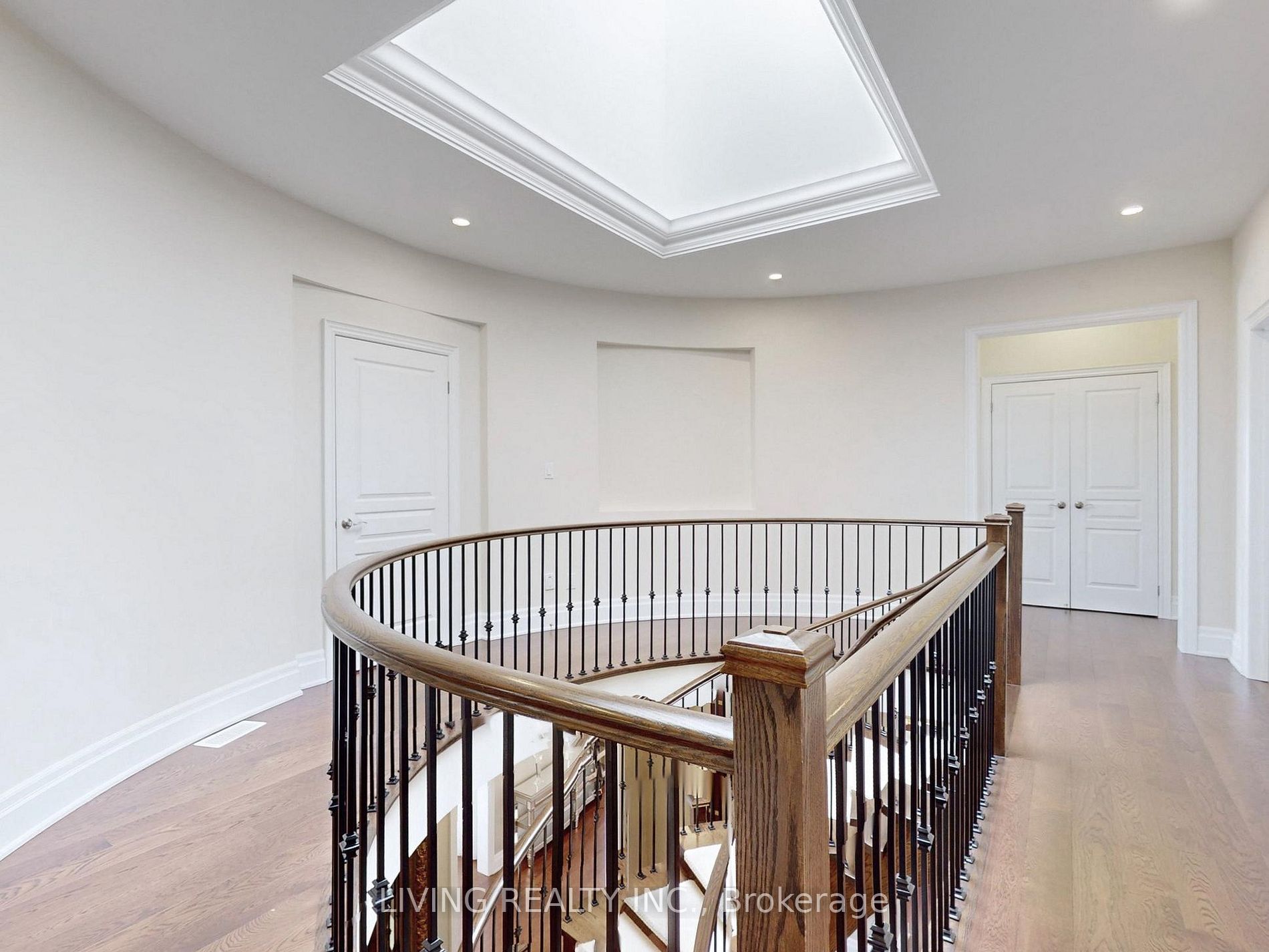 62 Carisbrooke Circ