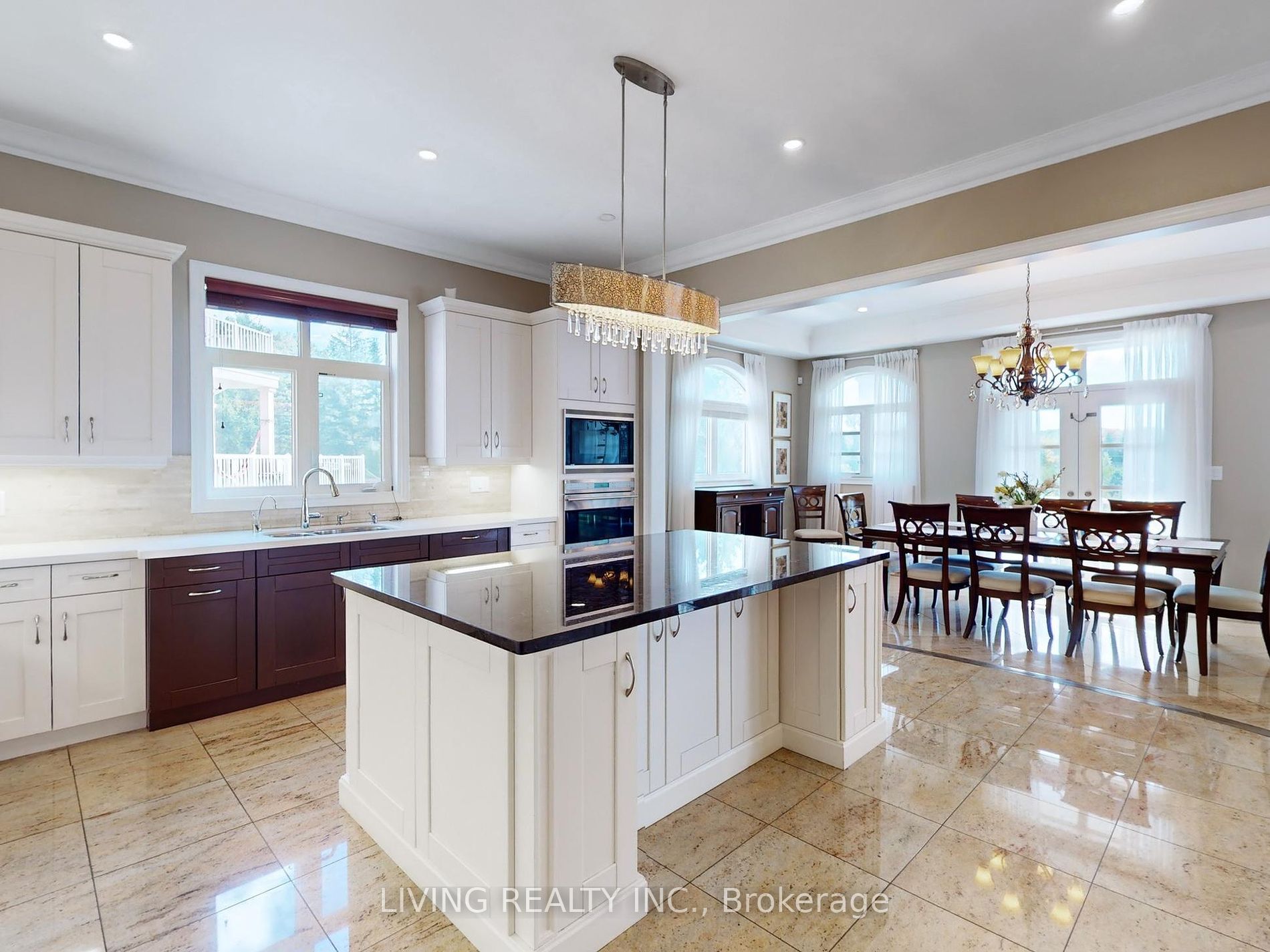 62 Carisbrooke Circ