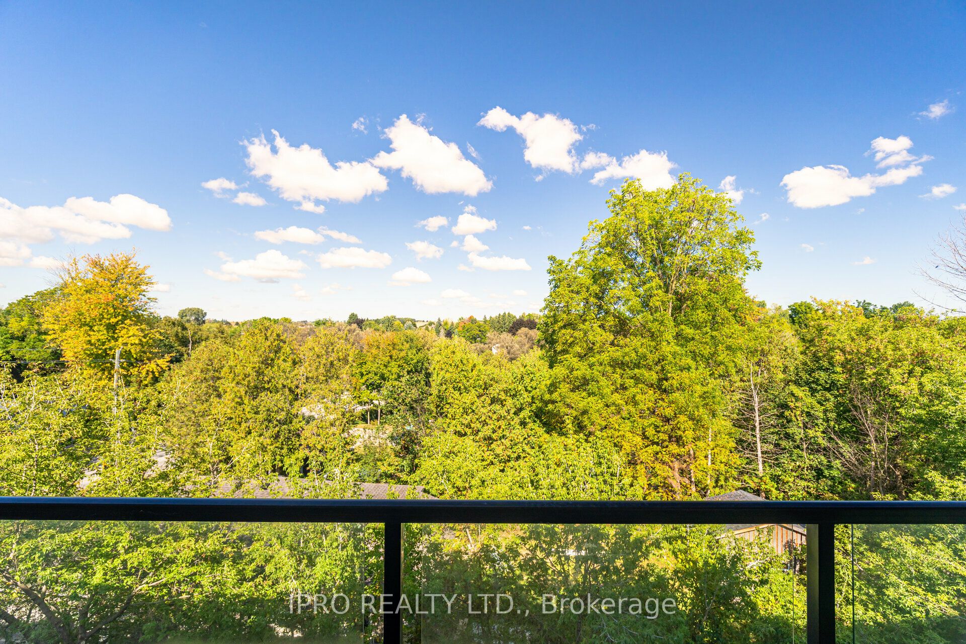 69 Boyne Street N, #402