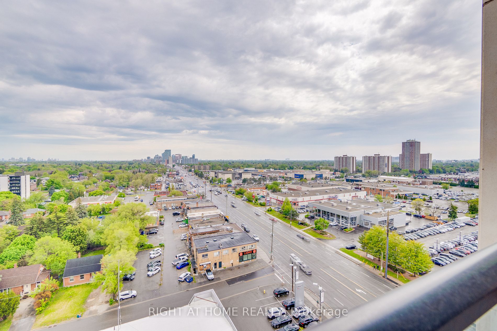 1 Grandview Avenue, #1209
