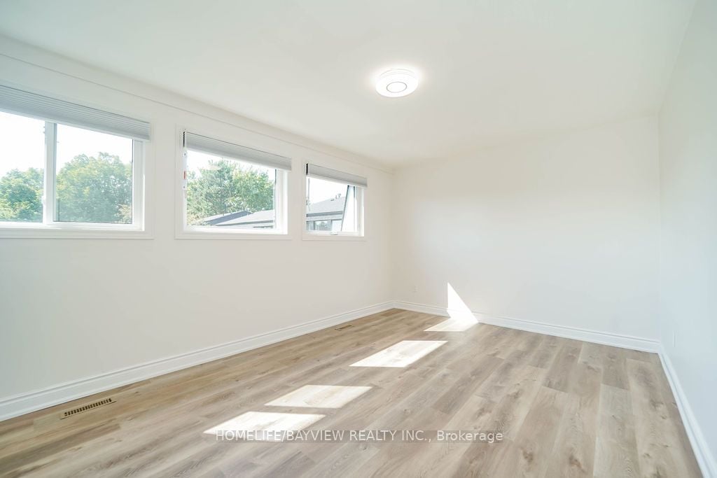 12 Poplar Crescent, #34