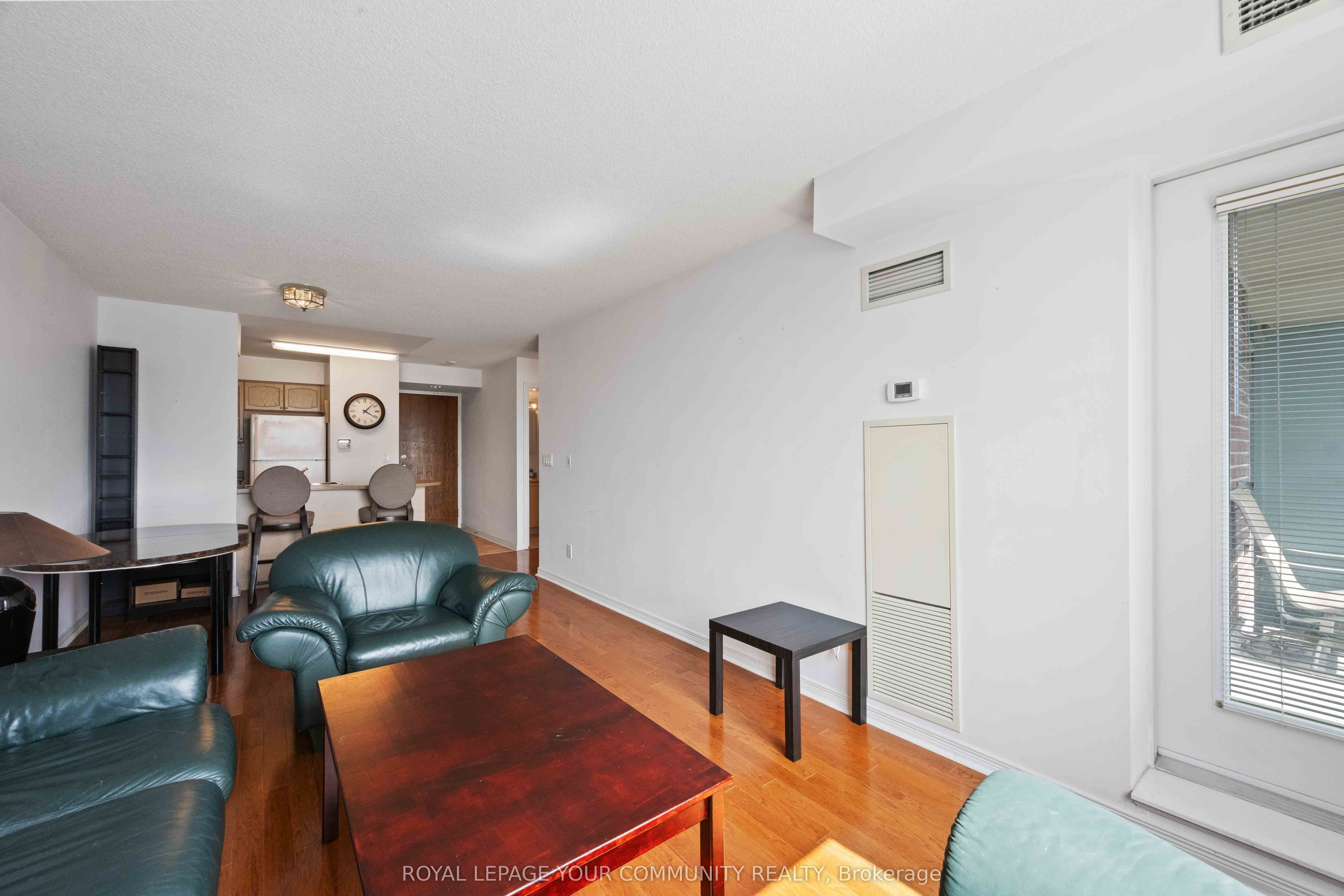 23 Oneida Crescent, #909